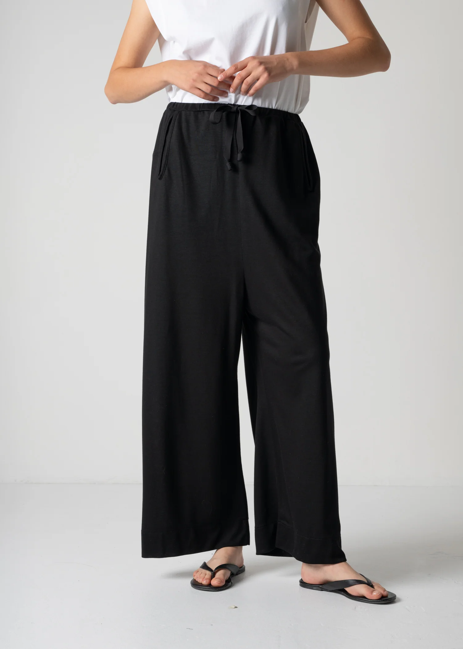 22 ALISON TROUSERS / ECO VISCOSE JERSEY - C12 - Image 17