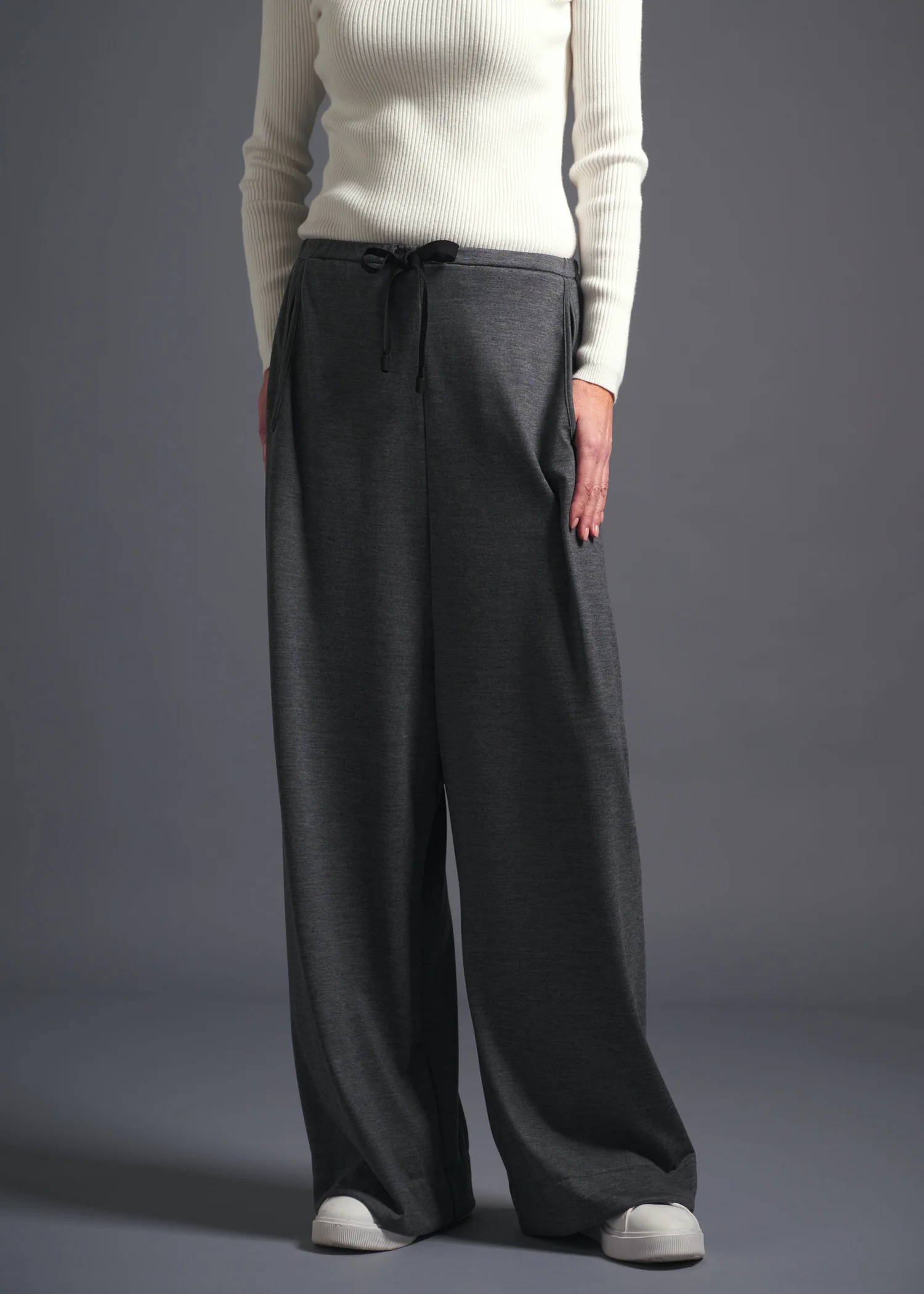 40 ALISON TROUSERS / HIGH GAUGE PURE WOOL JERSEY - C13 - Image 10