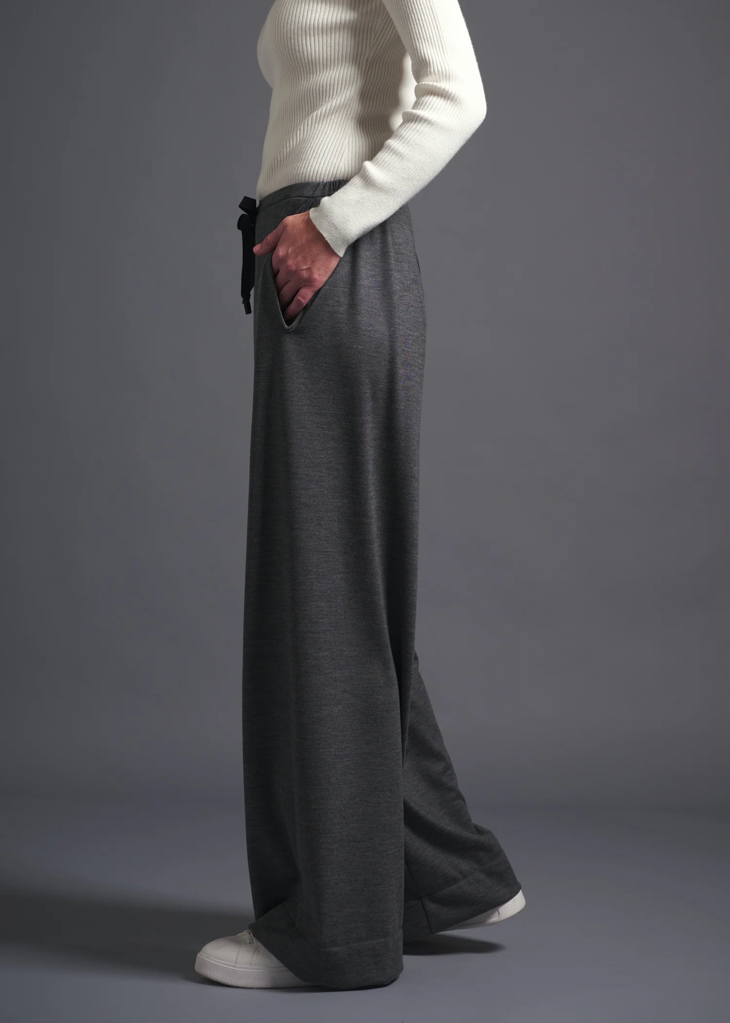 40 ALISON TROUSERS / HIGH GAUGE PURE WOOL JERSEY - C13 - Image 11