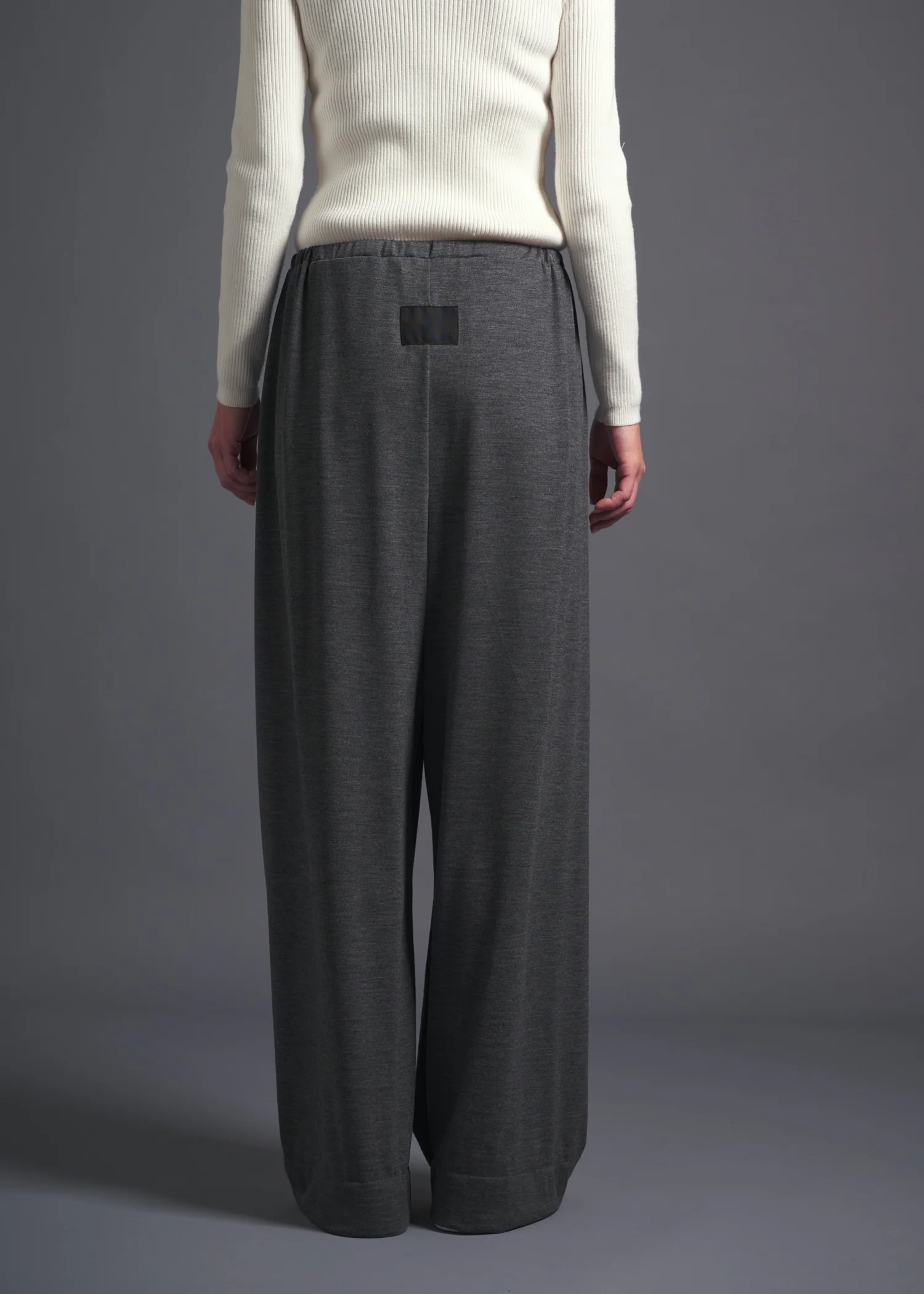 40 ALISON TROUSERS / HIGH GAUGE PURE WOOL JERSEY - C13 - Image 12