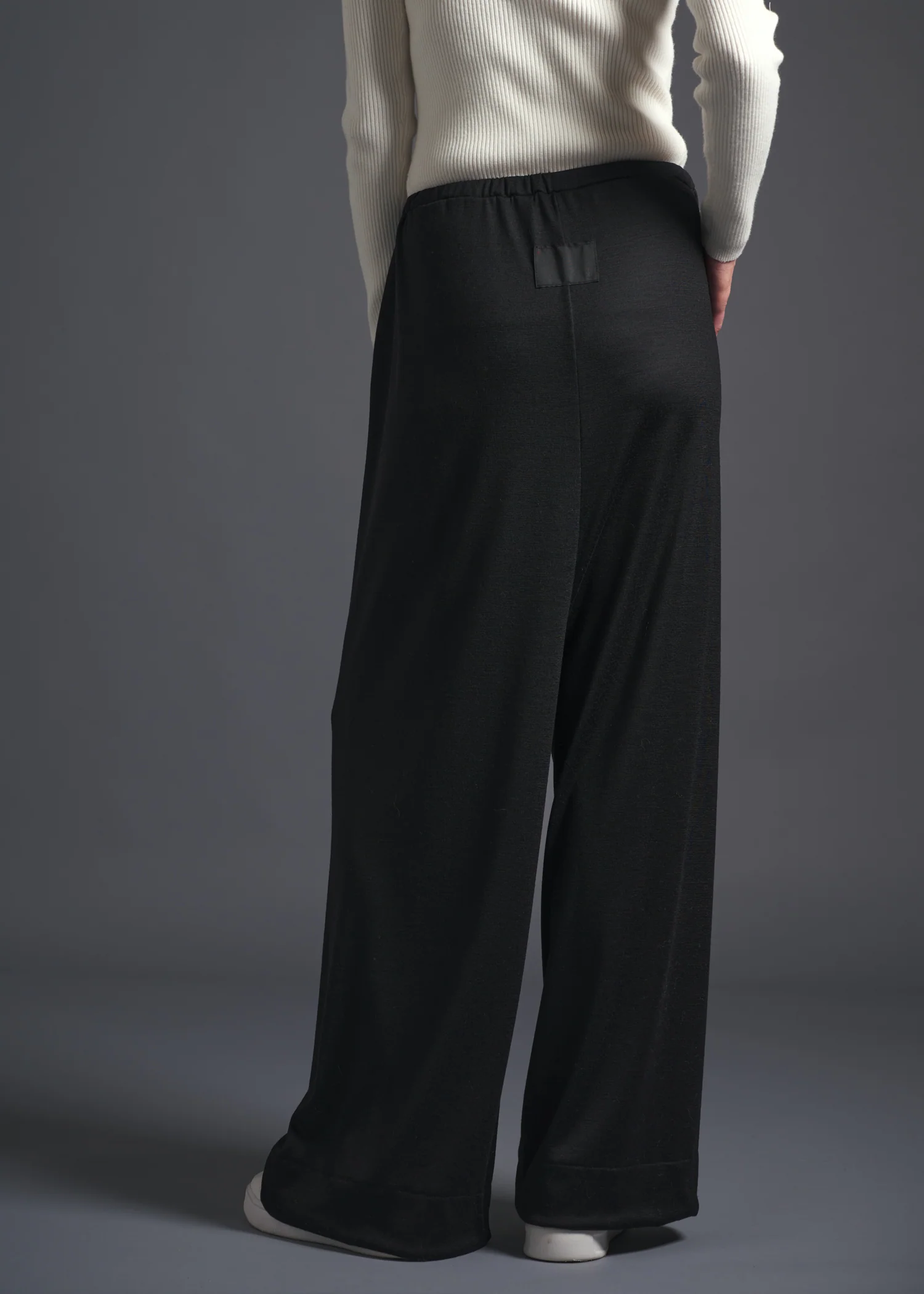 40 ALISON TROUSERS / HIGH GAUGE PURE WOOL JERSEY - C13 - Image 16