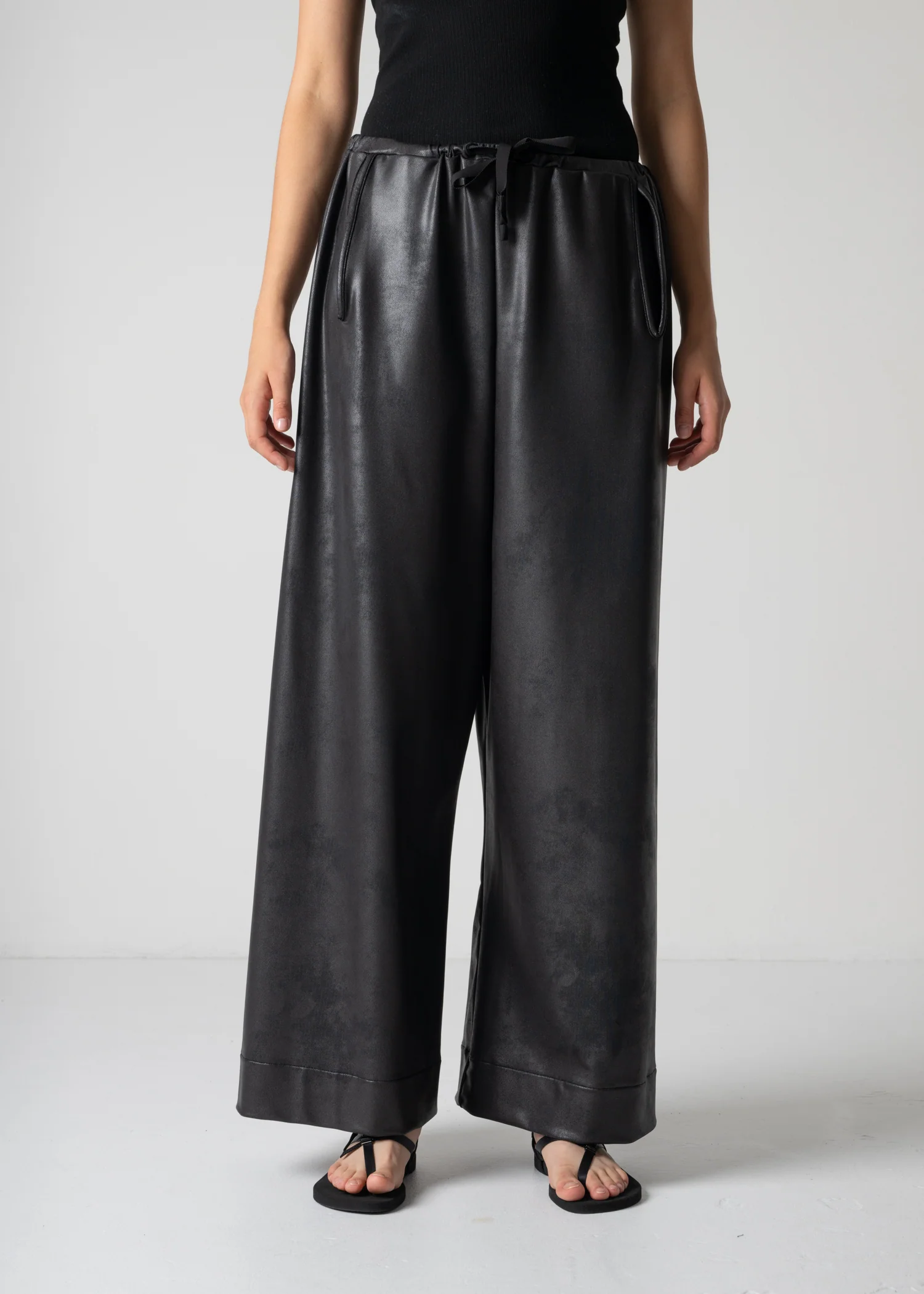 28 ALISON TROUSERS / HIGH STRETCH VEGAN LEATHER - C12 - Image 11