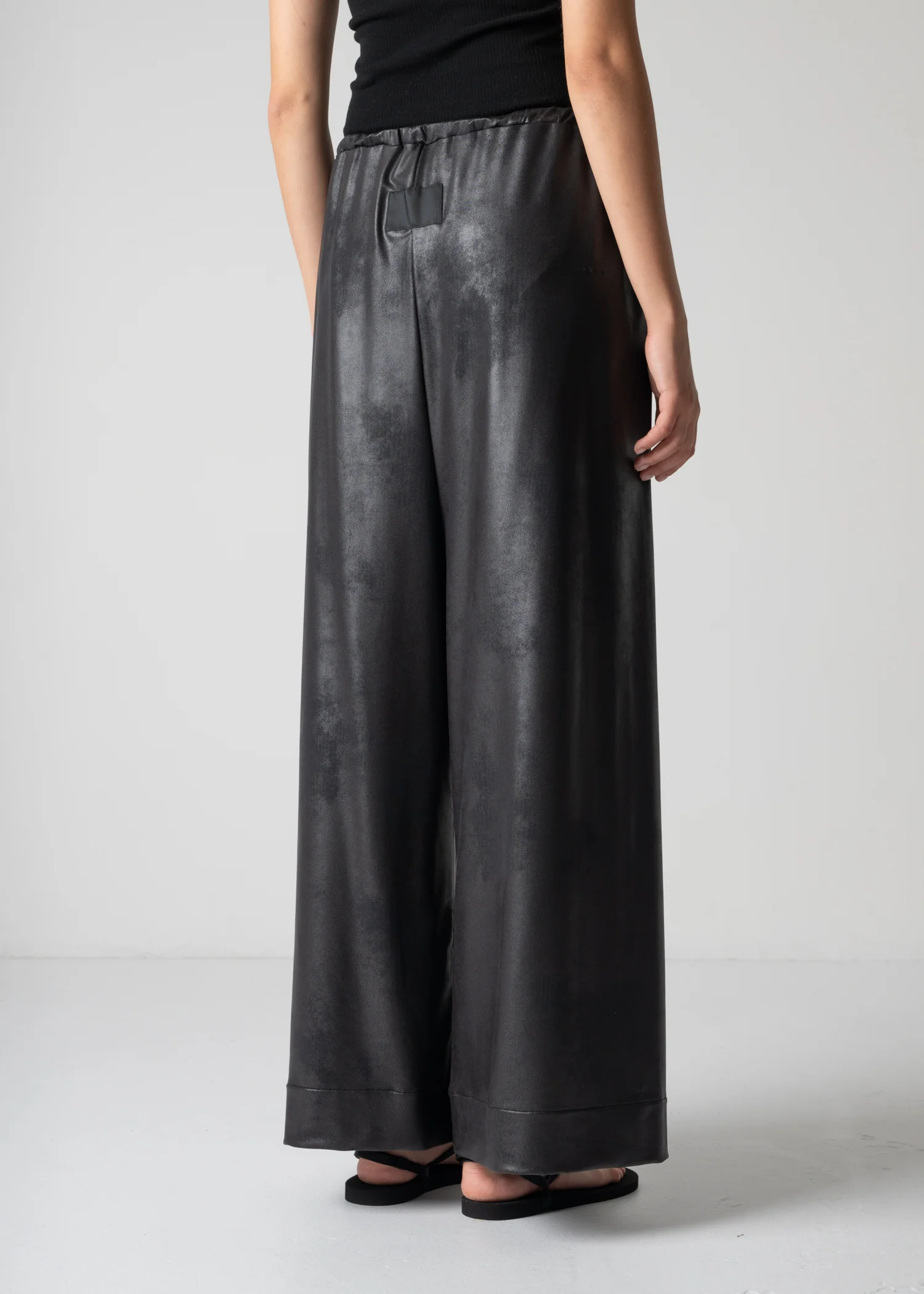 28 ALISON TROUSERS / HIGH STRETCH VEGAN LEATHER - C12 - Image 15
