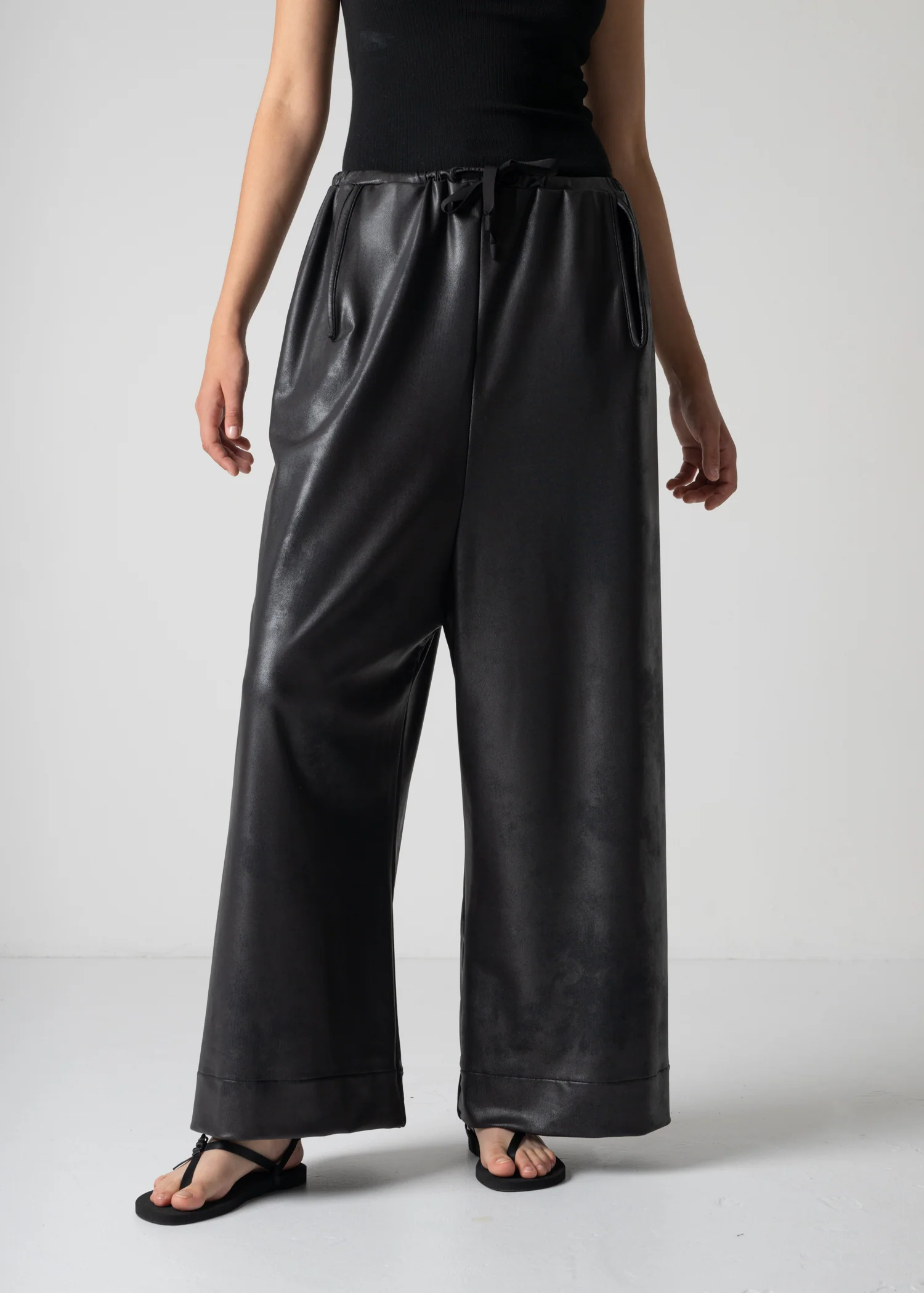 28 ALISON TROUSERS / HIGH STRETCH VEGAN LEATHER - C12 - Image 9