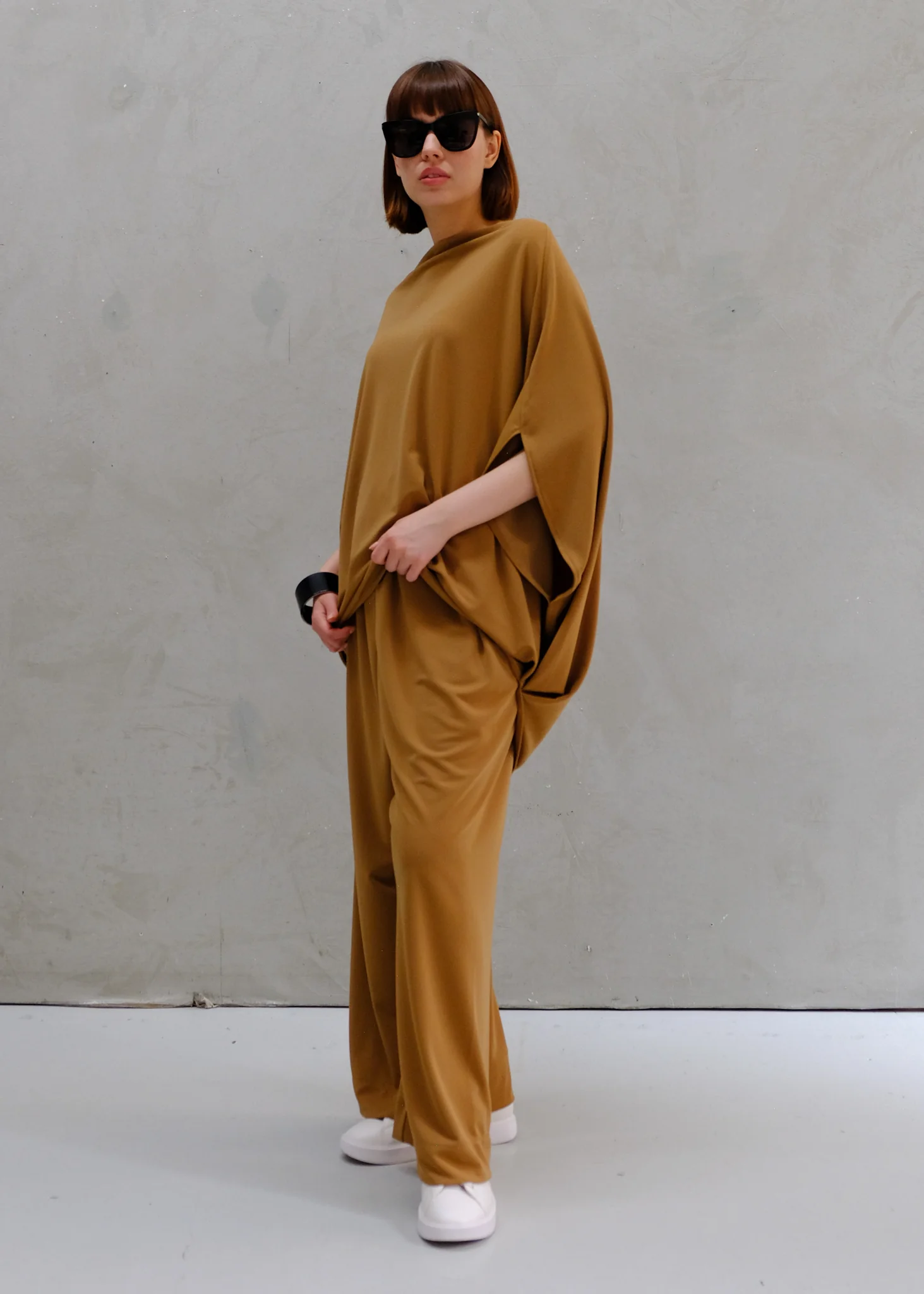 BELLE TOP / MAT STRECH PONCH - ONLINE STORE EXCLUSIVE - Image 15