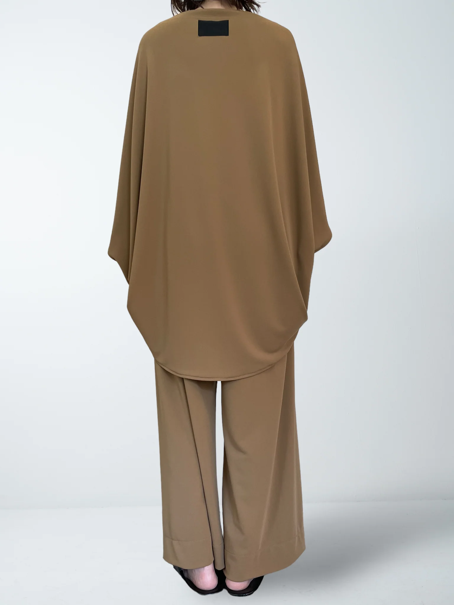 BELLE TOP / MAT STRECH PONCH - ONLINE STORE EXCLUSIVE - Image 20