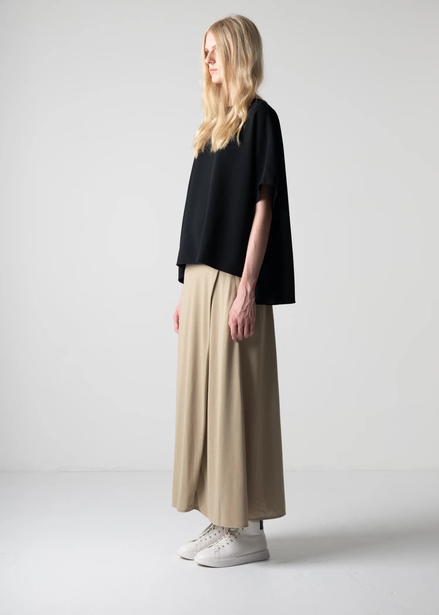 44 BETTY TOP / WRINKLE JERSEY - C12 - Image 9