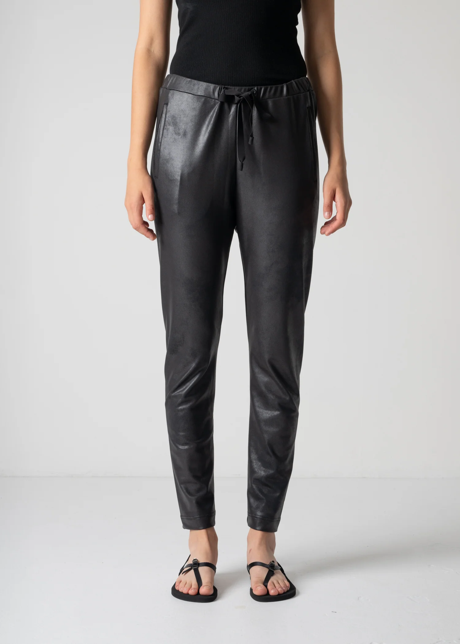 29 ELLY TROUSERS / HIGH STRETCH VEGAN LEATHER - C12 - Image 3