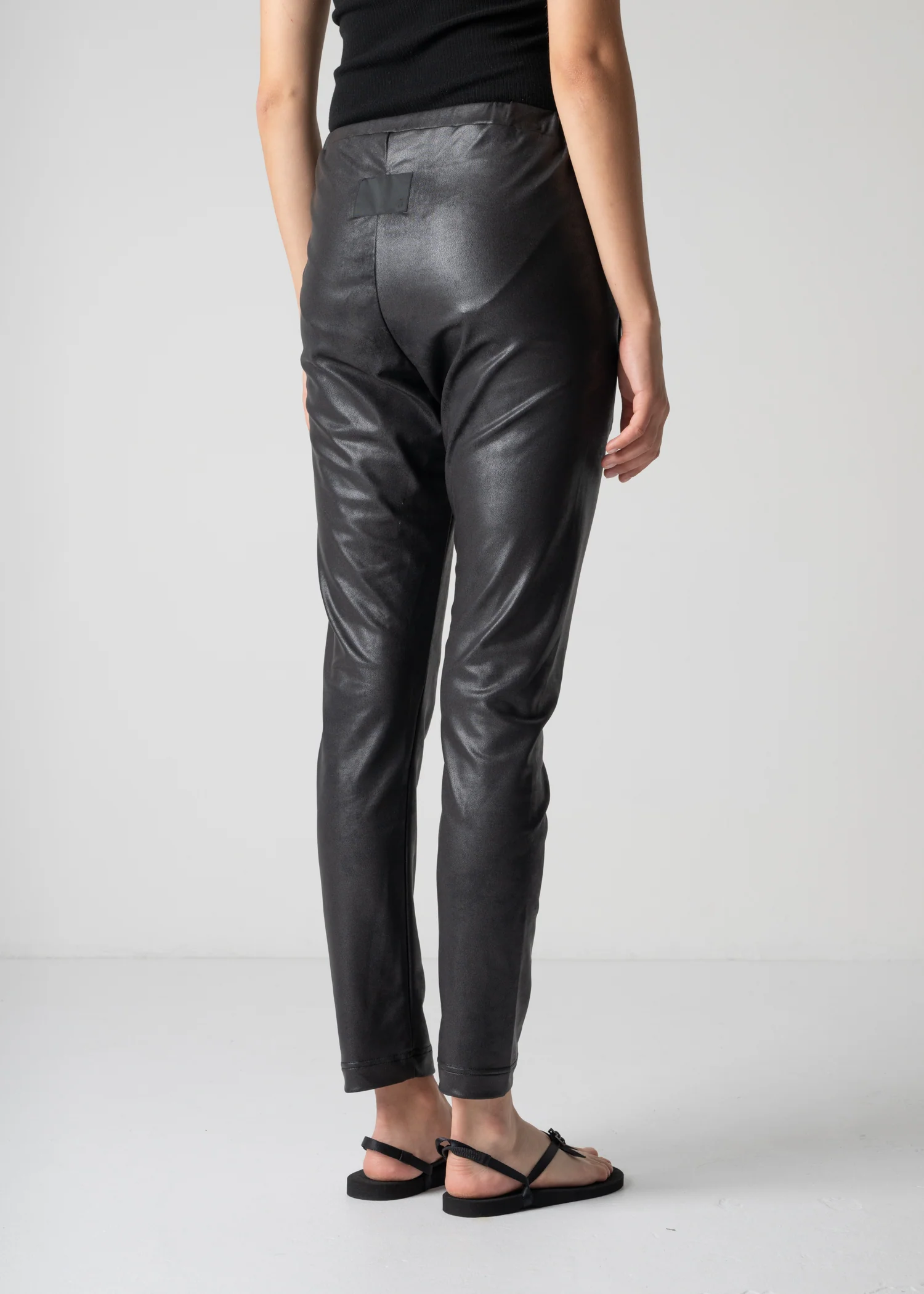 29 ELLY TROUSERS / HIGH STRETCH VEGAN LEATHER - C12 - Image 7