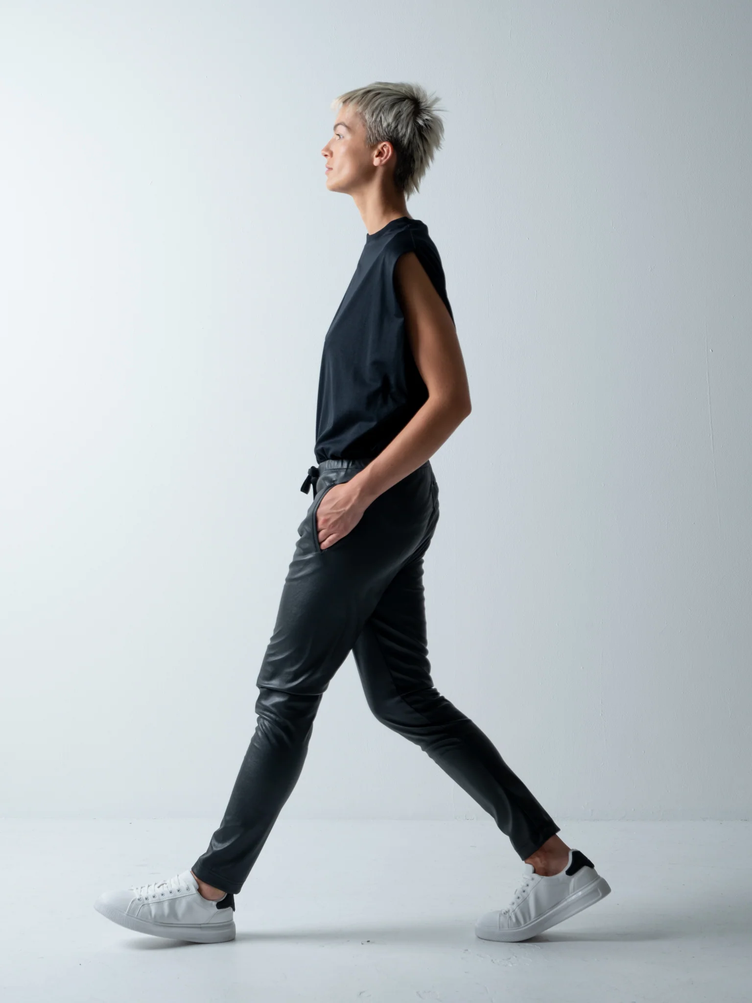 ELLY TROUSERS / VEGAN LEATHER - C8 - Image 8