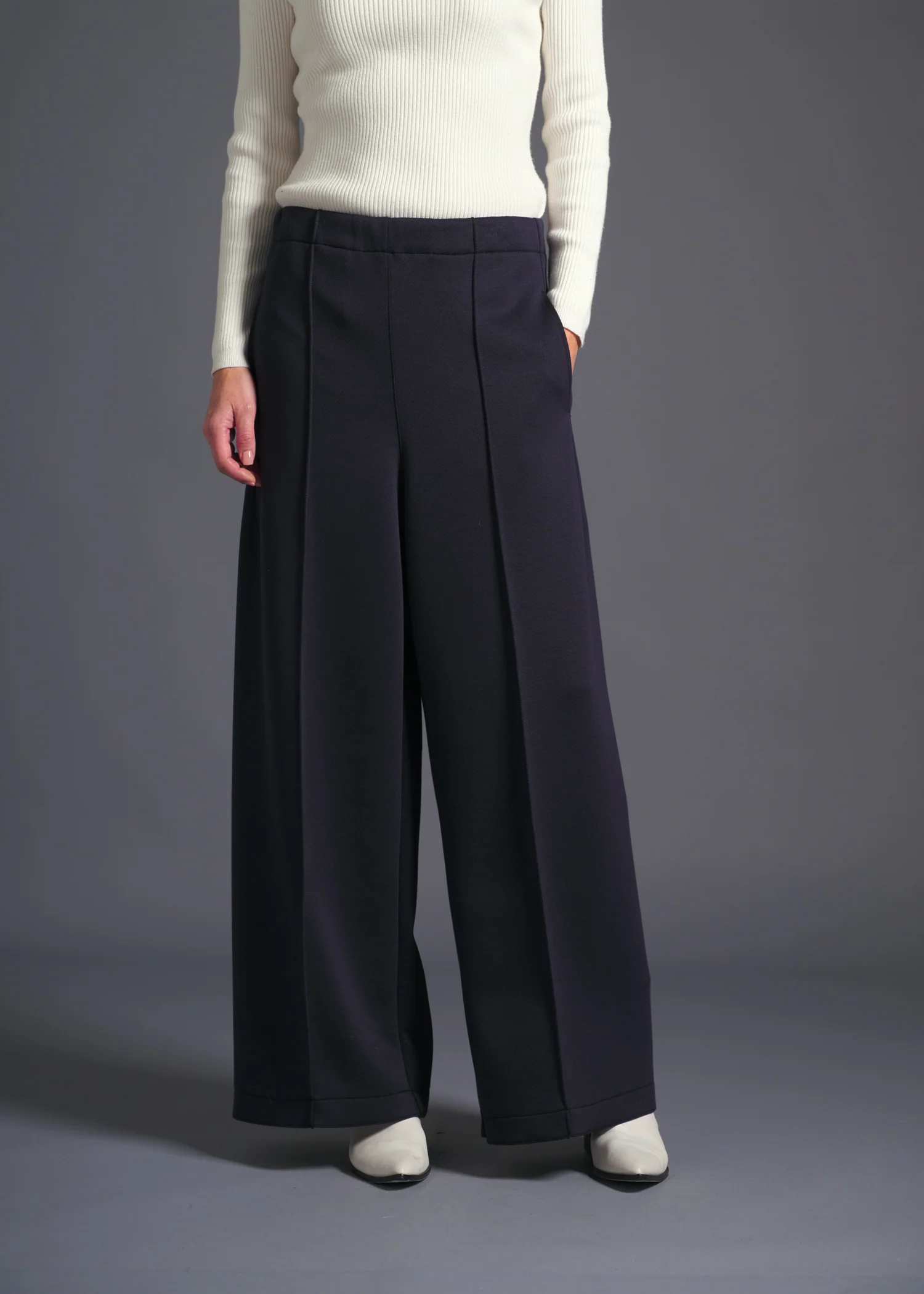 31 GENEVA WIDE LEG TROUSERS / AIRLY COCOON TWILL - C13 - Image 10