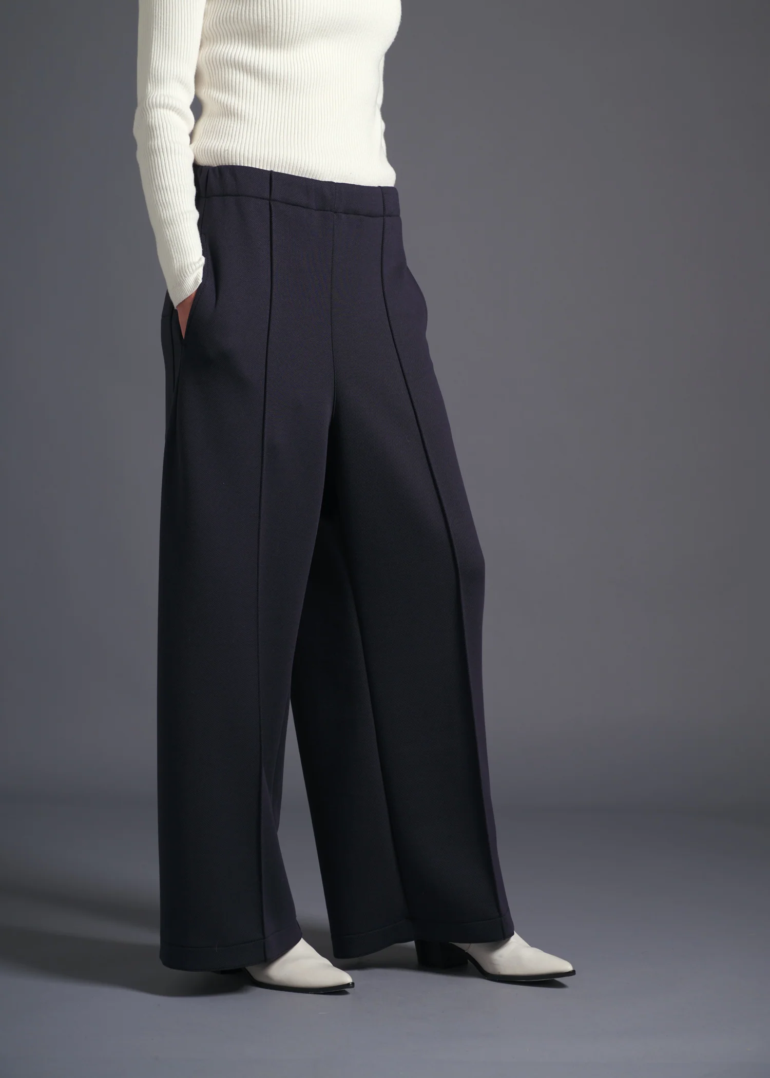 31 GENEVA WIDE LEG TROUSERS / AIRLY COCOON TWILL - C13 - Image 11