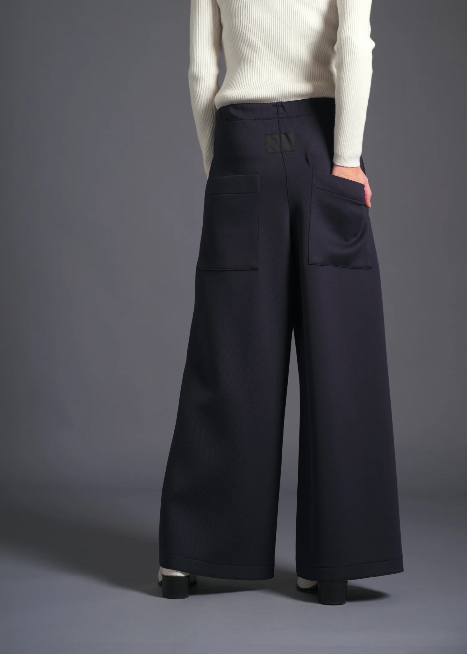 31 GENEVA WIDE LEG TROUSERS / AIRLY COCOON TWILL - C13 - Image 12