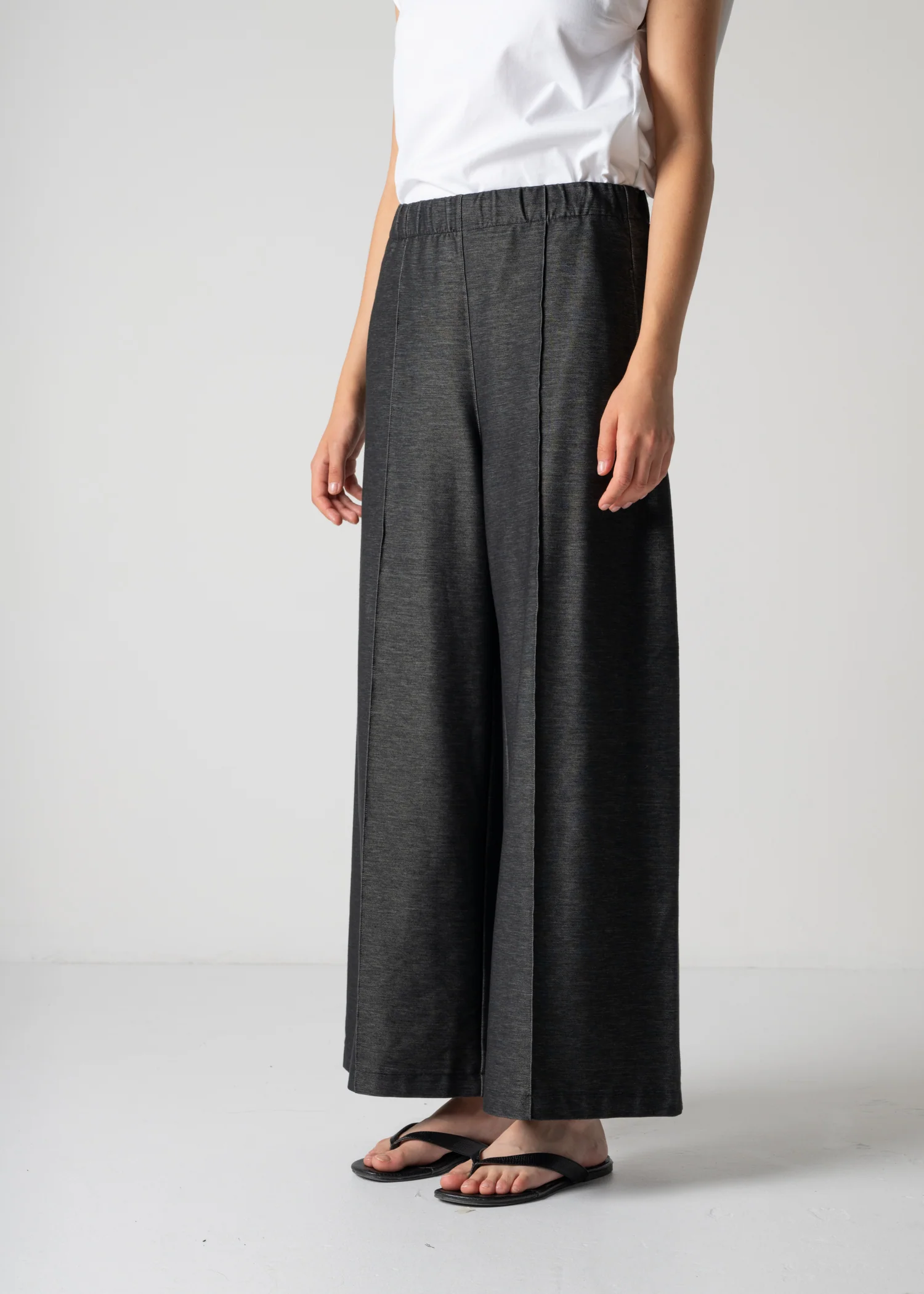 15 GENEVA WIDELEG TROUSERS / LIGHT DENIM-LOOK JERSEY - C12 - Image 4