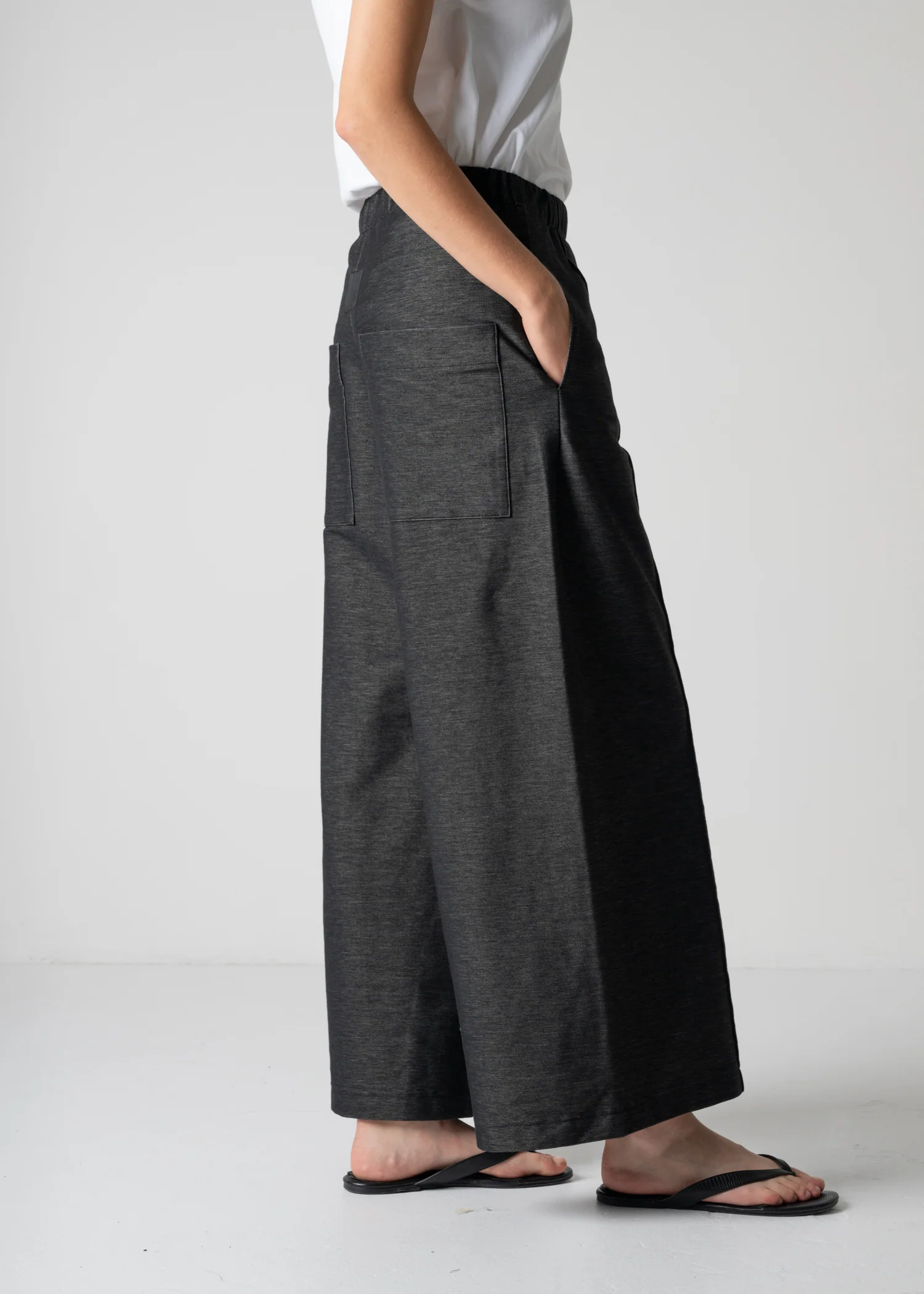 15 GENEVA WIDELEG TROUSERS / LIGHT DENIM-LOOK JERSEY - C12 - Image 6
