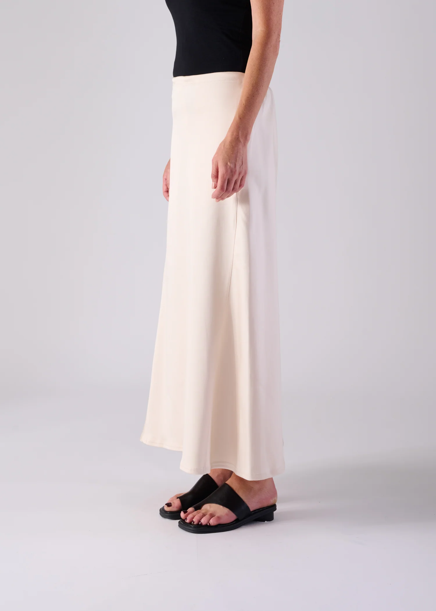 46 JENIFFER FLAIR SKIRT / DUCHESS SATIN STRETCH - C14 - Image 2
