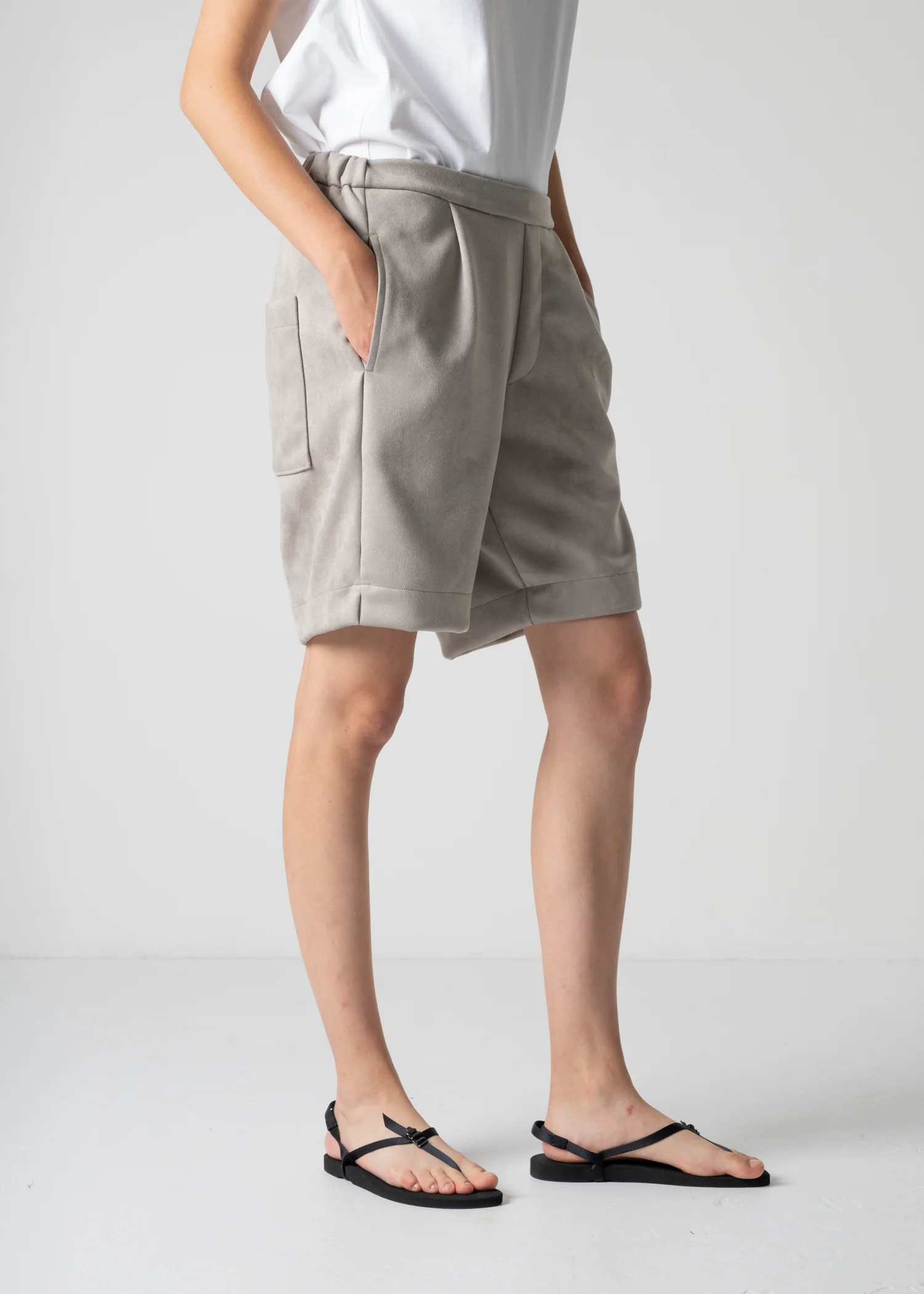 16 JOSIE SHORTS / BOUNCY SUEDE - C12 - Image 5
