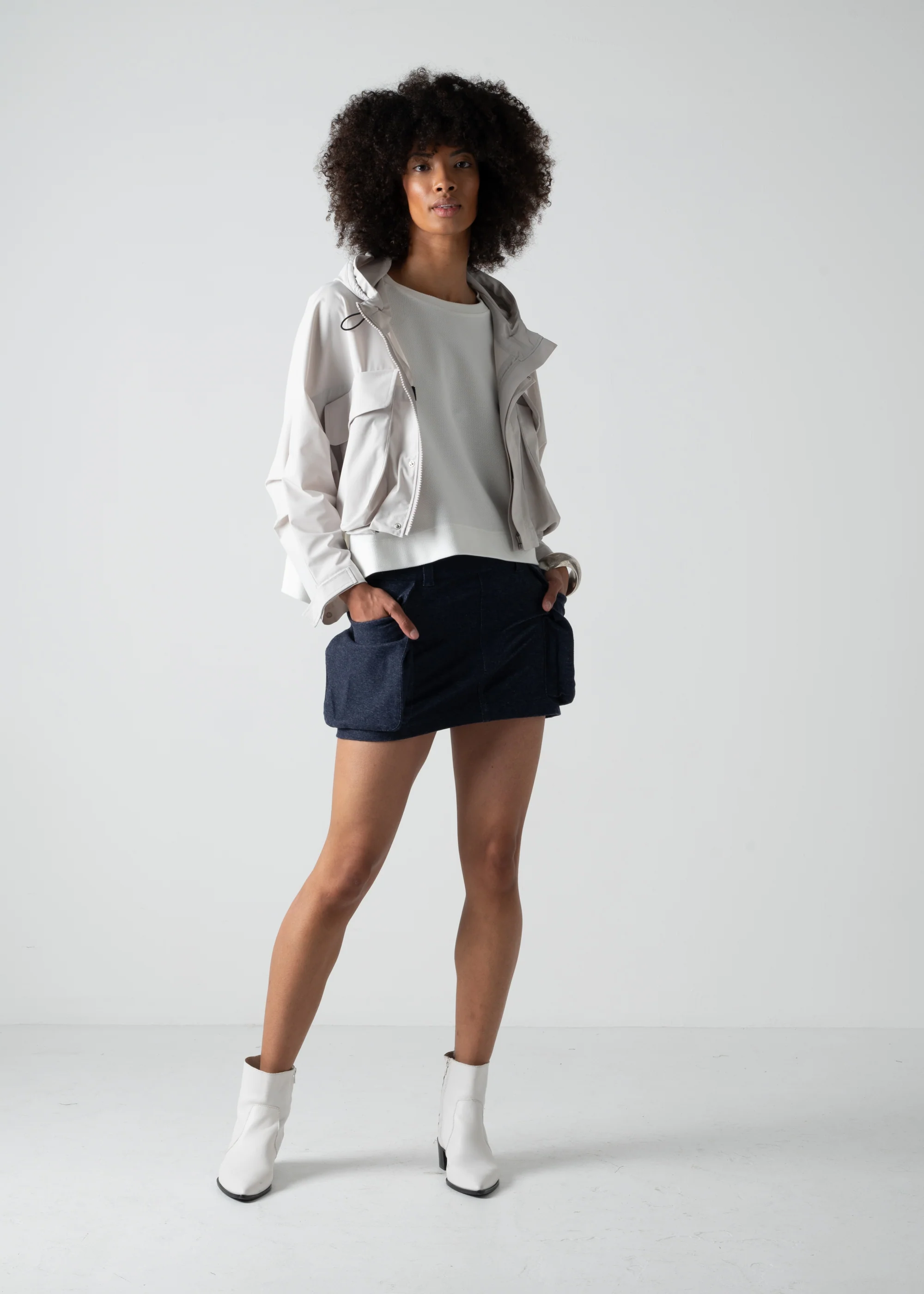 06 JUDY 2-WAY COAT / COMPACT SATIN TRICOT - C10 - Image 18