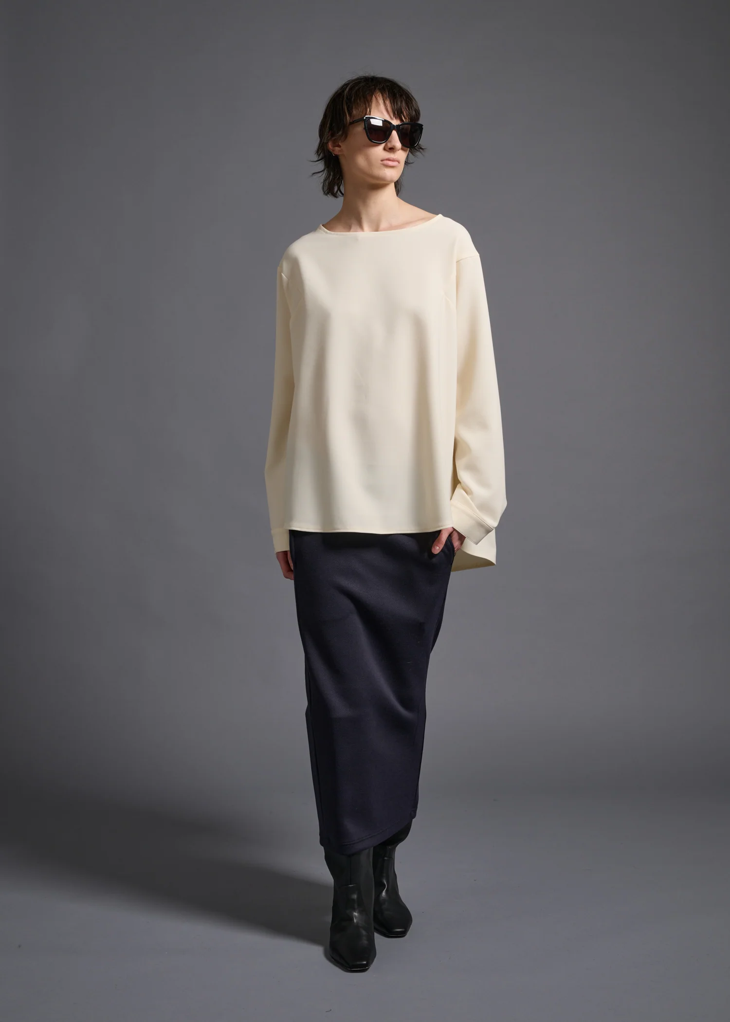 33 KATE CREW NECK TOP / DRY TOUCH GC - C13 - Image 2