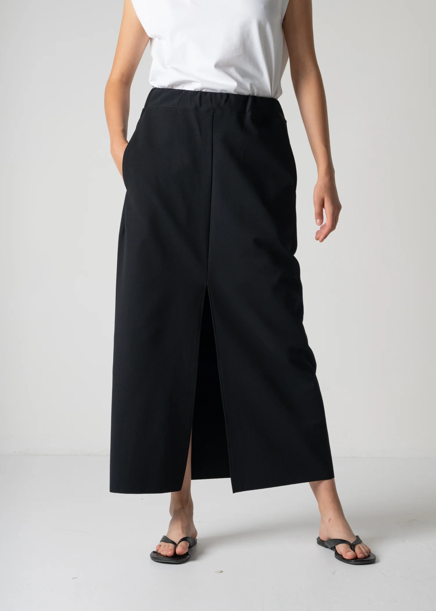 09 KATHLEEN FRONT SLIT SKIRT / HIGH TWISTED AMUNDSEN JERSEY - C12 - Image 9