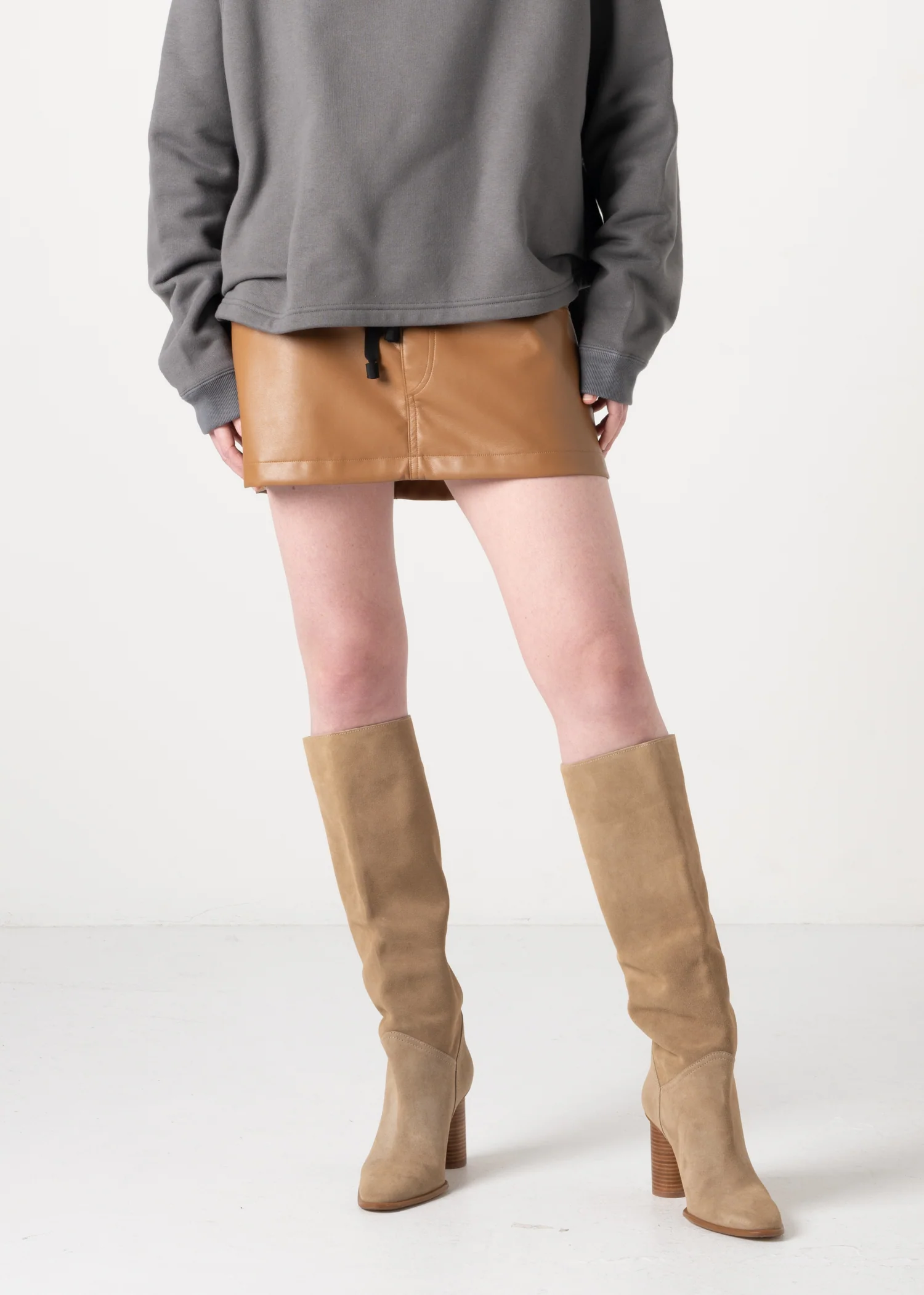 64 KATIE MINI SKIRT / VEGAN LEATHER - C11 - Image 9