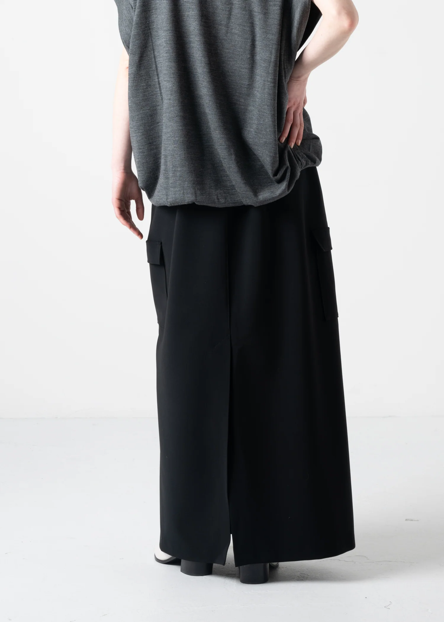 07 KHLOE LONG CARGO SKIRT / HIGH DENSITY 2WAY STRETCH - C11 - Image 15
