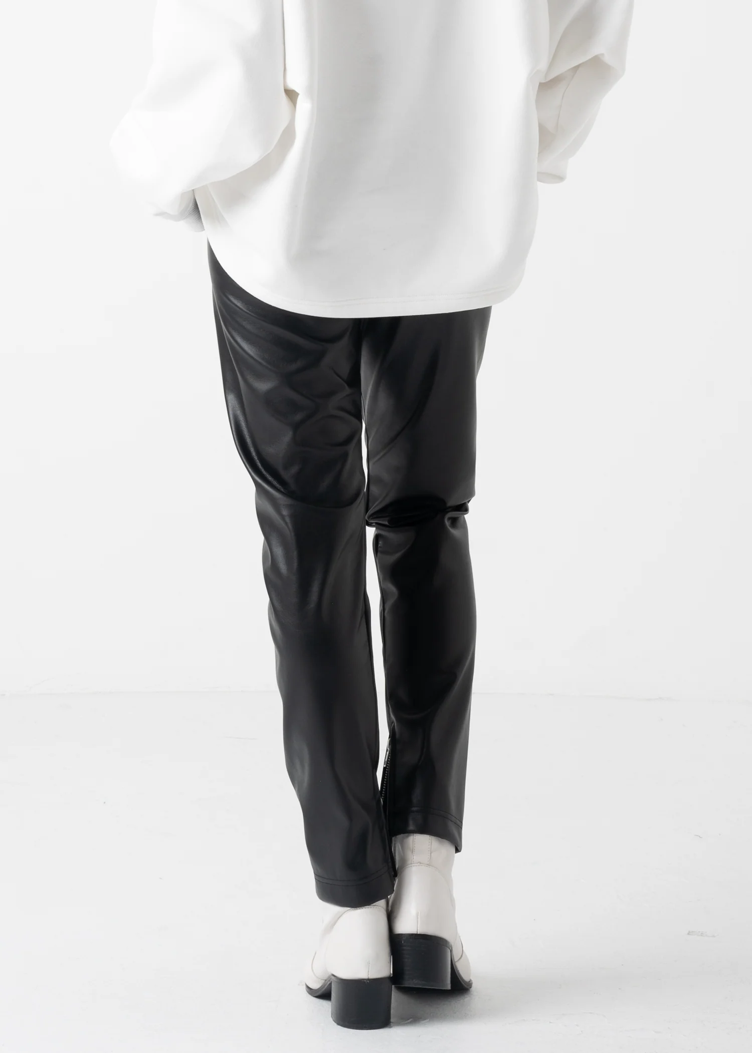 63 KYRA SKINNY TROUSERS / VEGAN LEATHER - C11 - Image 18