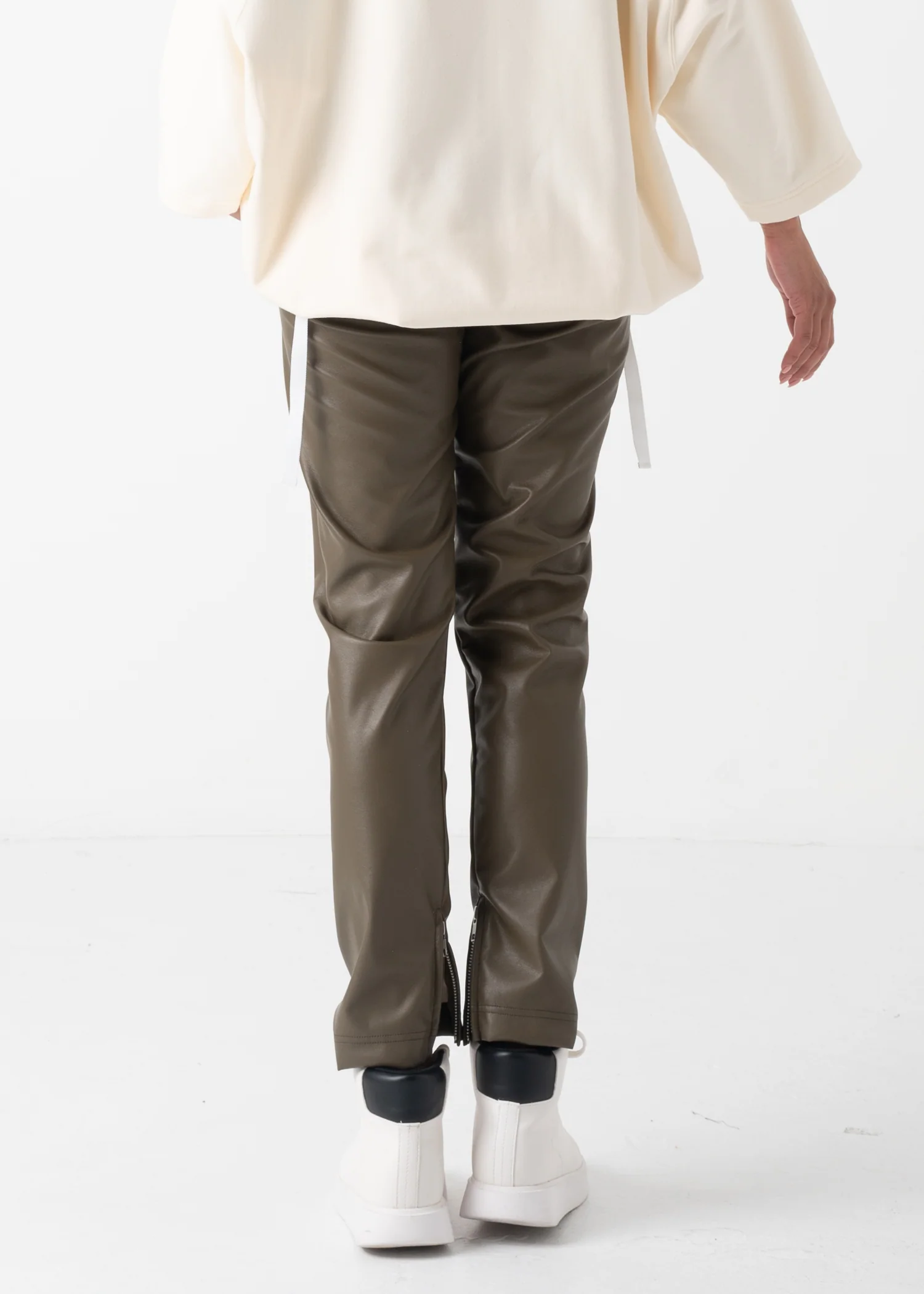 63 KYRA SKINNY TROUSERS / VEGAN LEATHER - C11 - Image 4