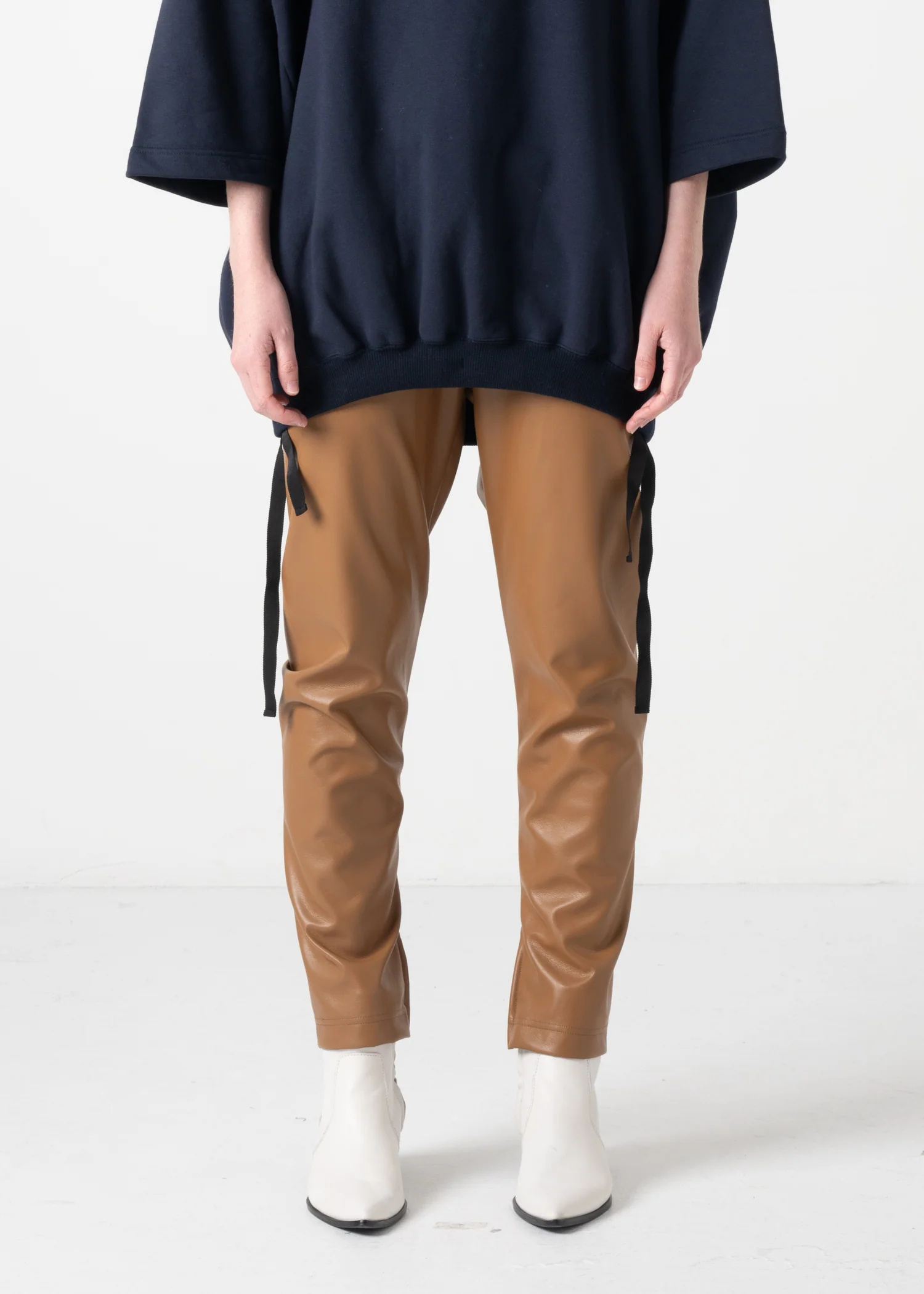 63 KYRA SKINNY TROUSERS / VEGAN LEATHER - C11 - Image 9
