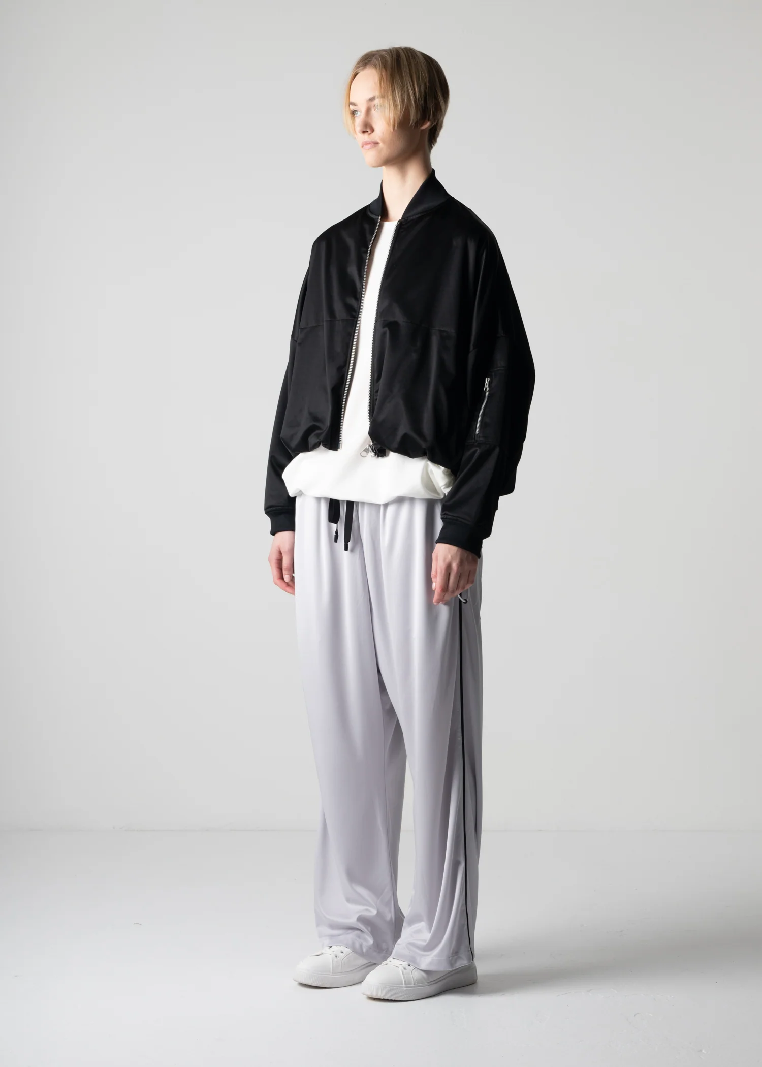 38 LANEY PUFFY MA-1 / SILKY SATIN JERSEY - C12 - Image 15