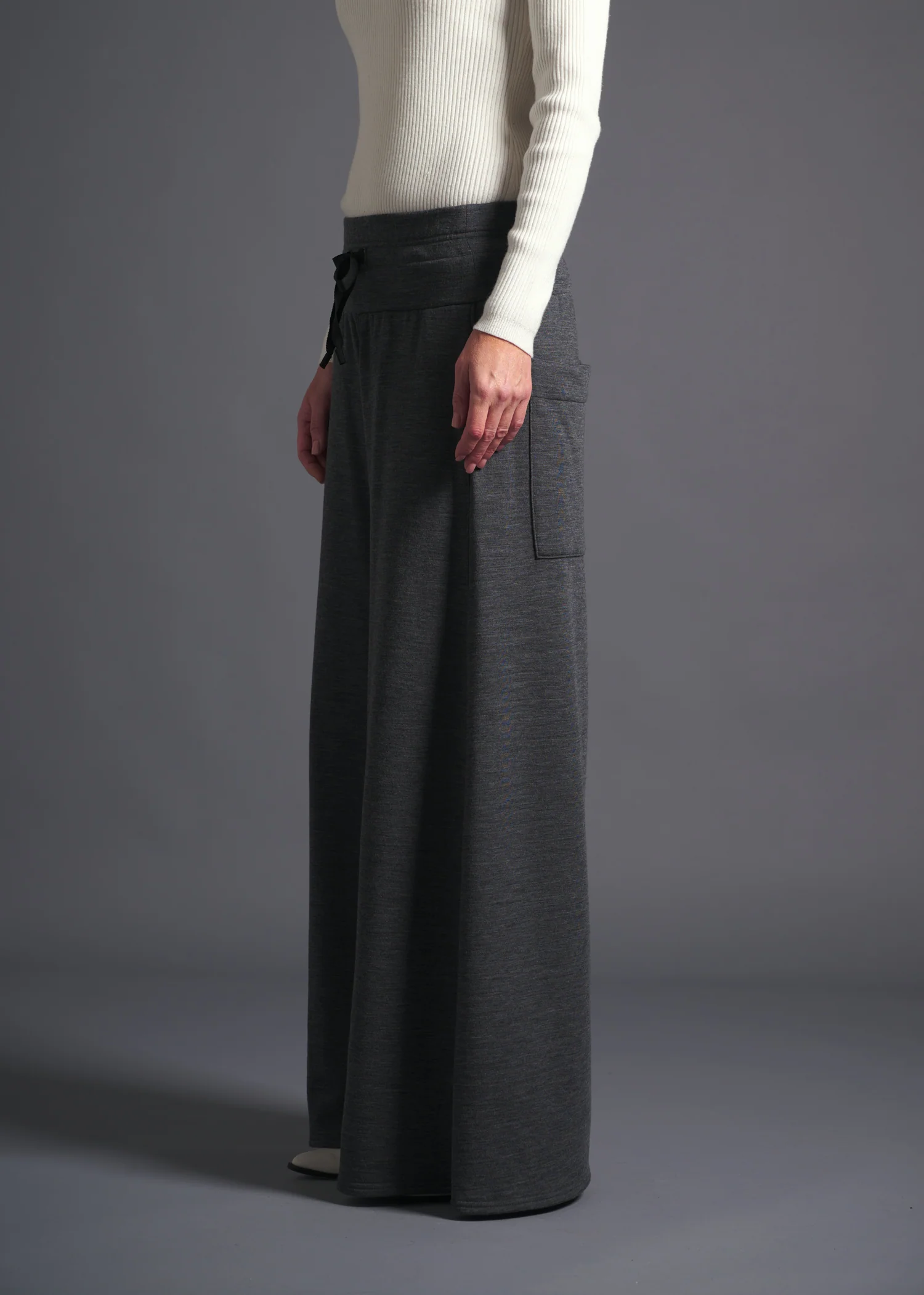 27 LAUREL PALAZZO TROUSERS / NZ MERINO BRUSHED-BACK JERSEY - C13 - Image 3