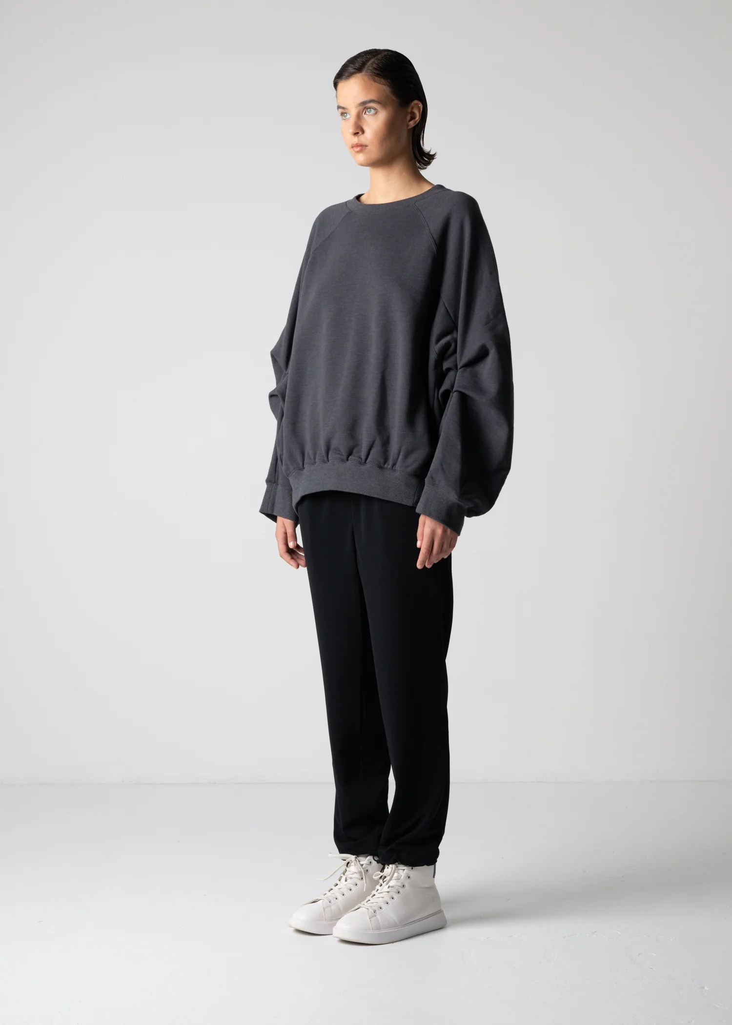 18 LEILA WIDE CUFF SWEAT SHIRT / HEAVY TERRY - C12 - Image 4