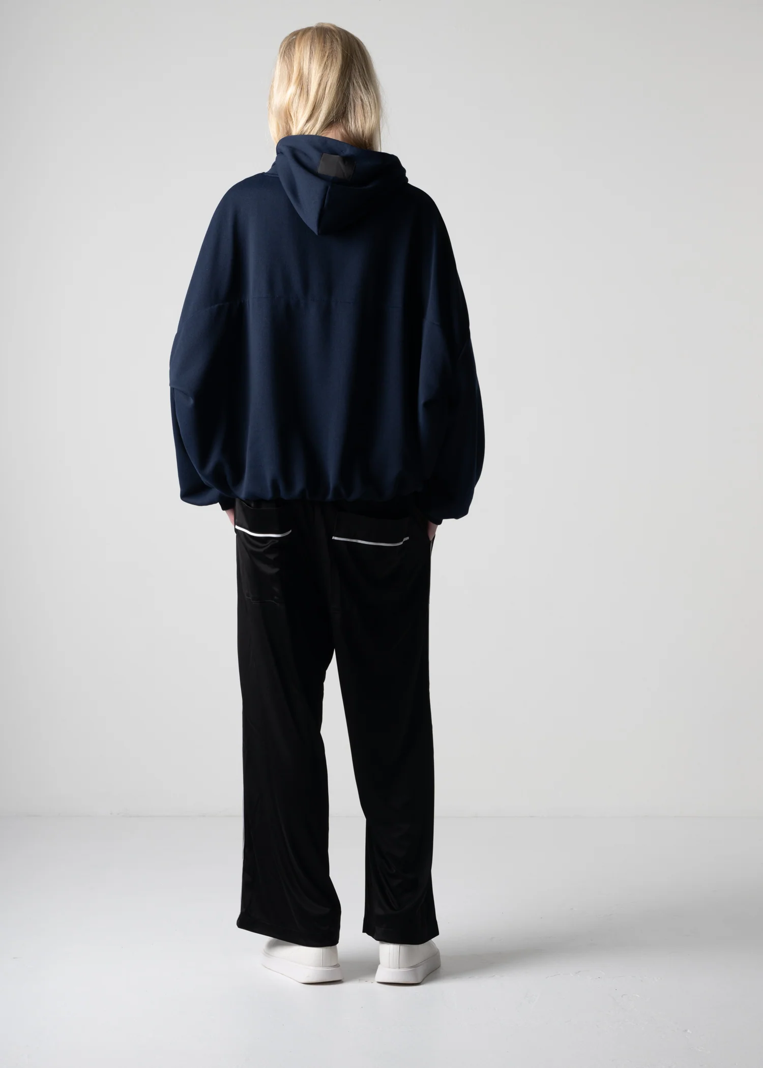 41 LINDA PUFFY HOODIE / FRENCH TERRY - C12 - Image 10