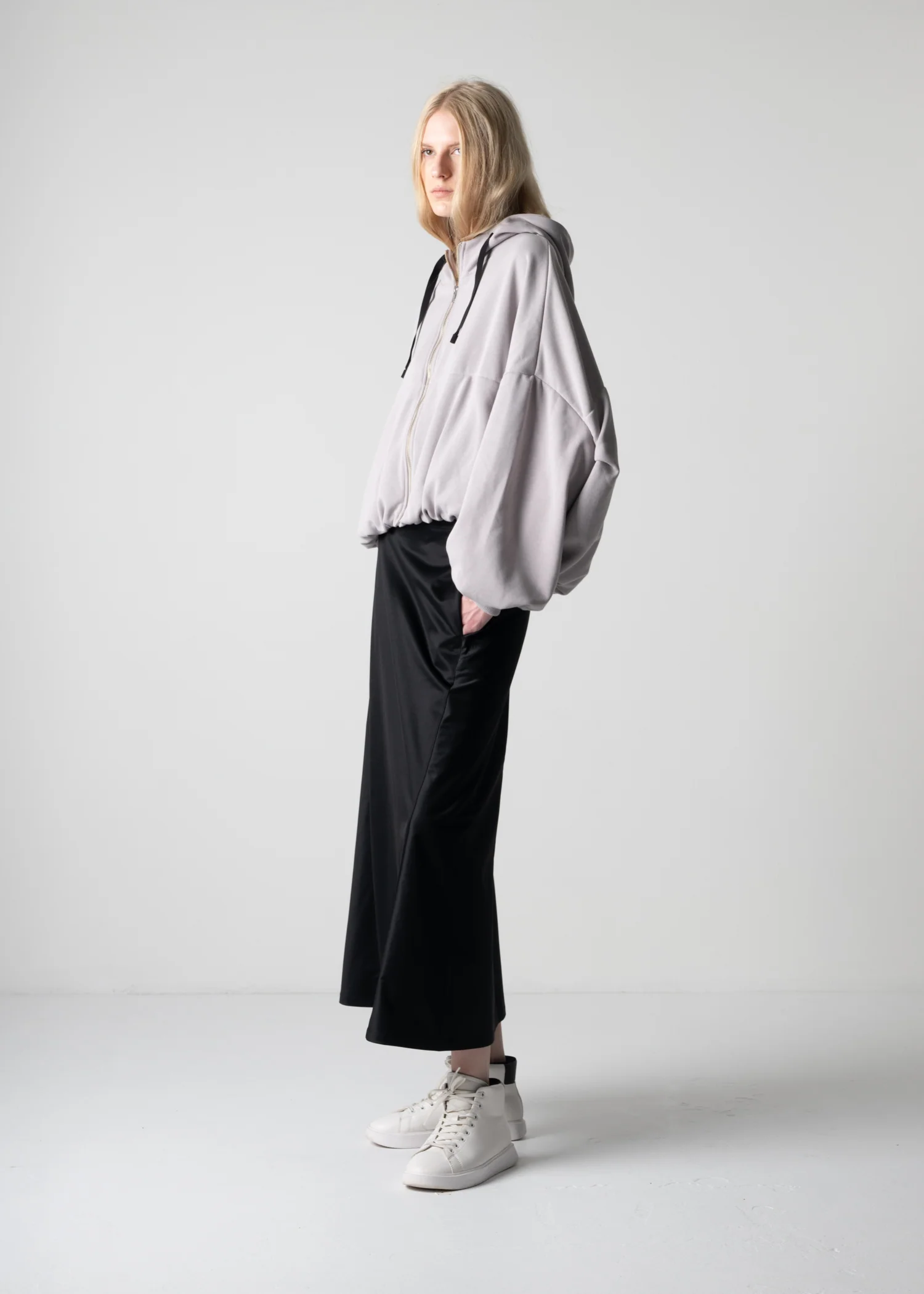 41 LINDA PUFFY HOODIE / FRENCH TERRY - C12 - Image 4