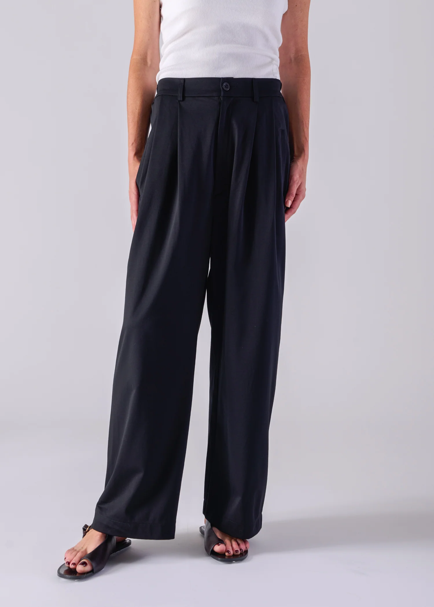 29 LUCY BAGGY TROUSERS / MOCRODY JERSEY - C14