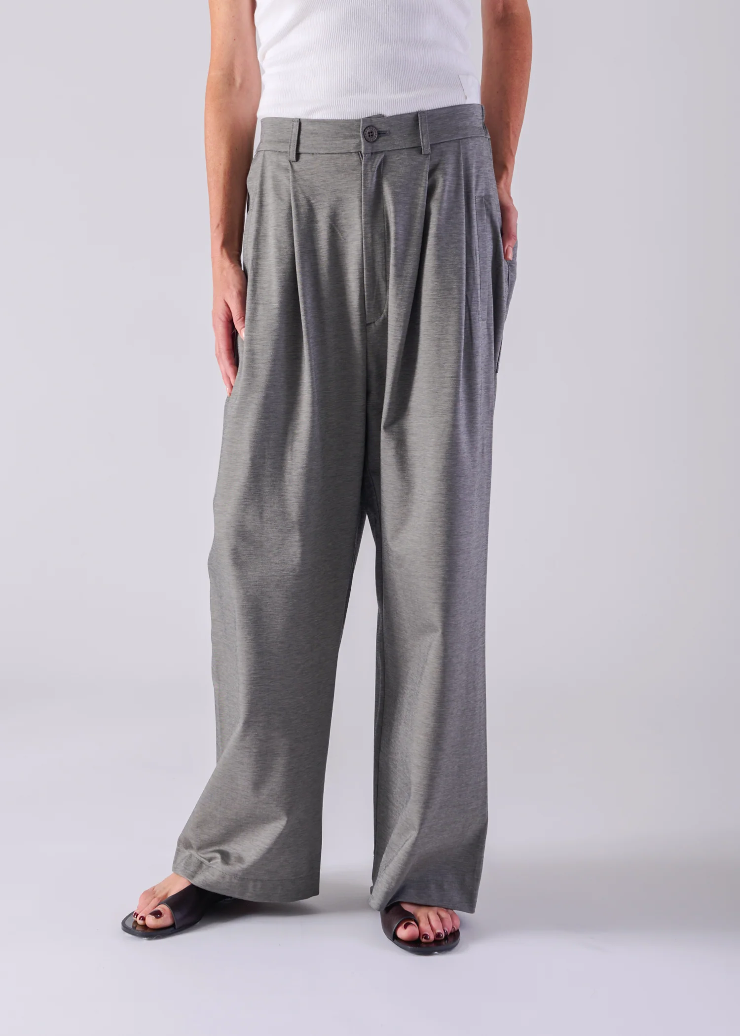 29 LUCY BAGGY TROUSERS / MOCRODY JERSEY - C14 - Image 6