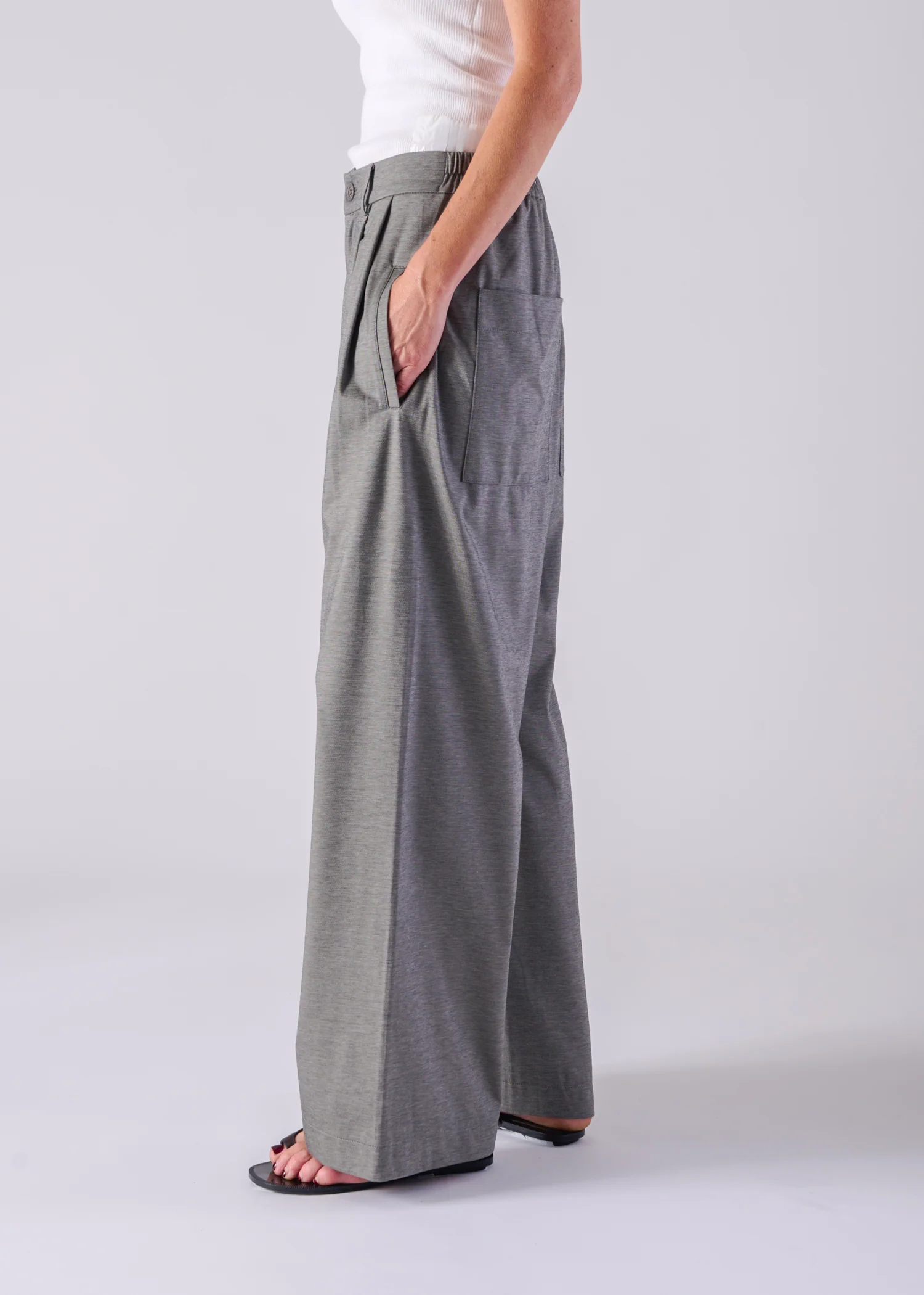 29 LUCY BAGGY TROUSERS / MOCRODY JERSEY - C14 - Image 7