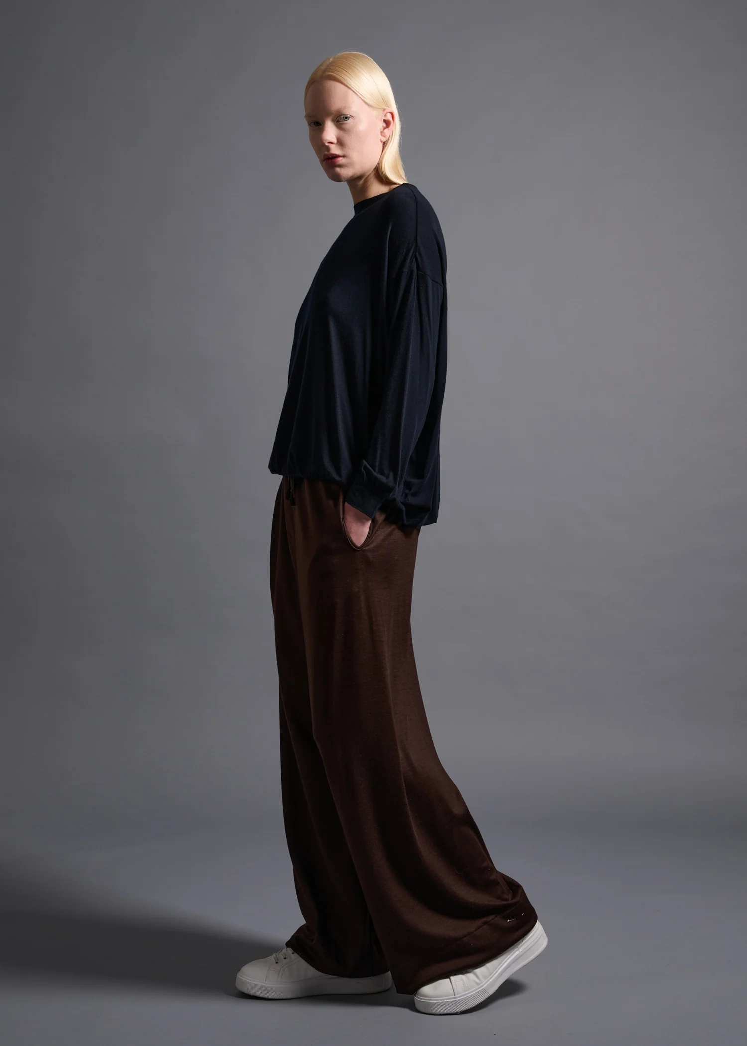 03 MACY NARROW SLV CREW NECK TOP / TENCEL CASHMERE PLAIN JERSEY - C13 - Image 5