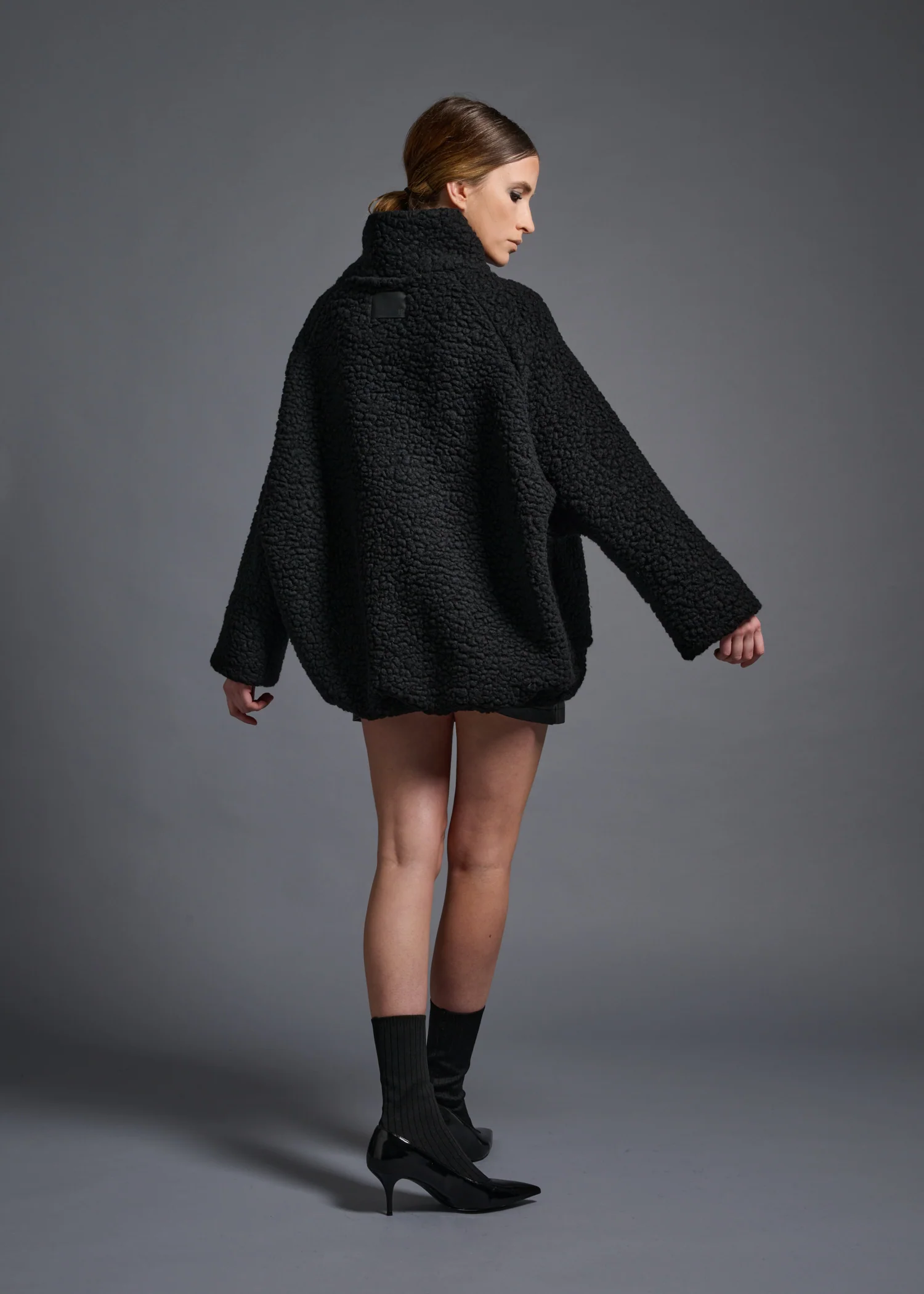 58 MEGAN HIGH NECK TOP / WOOL AIRY LIGHT BOUCLE JERSEY - C13 - Image 3