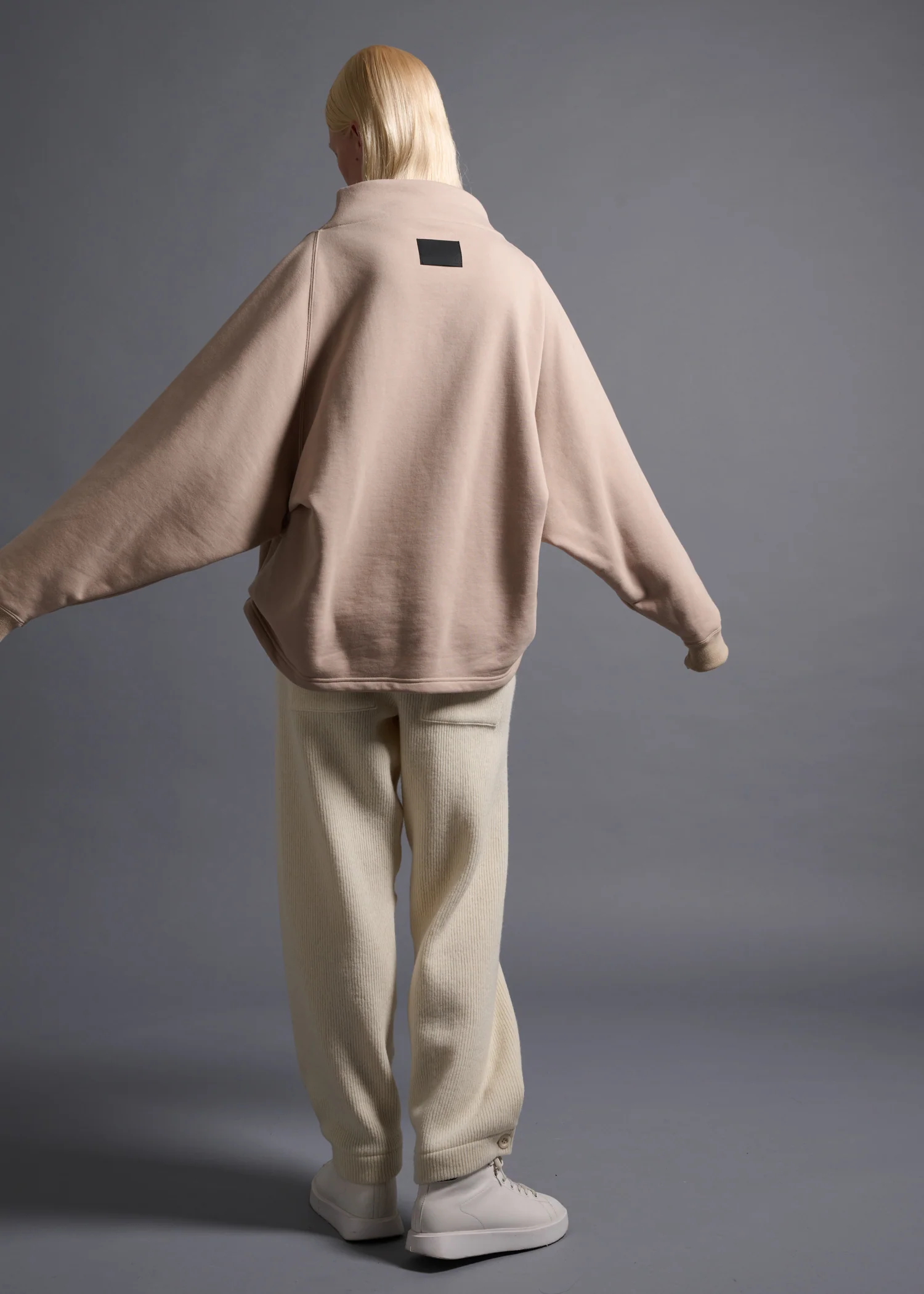 18 MELINA BOTTLE NECK SWEATSHIRT / HEAVY FRENCH TERRY - C13 - Image 4