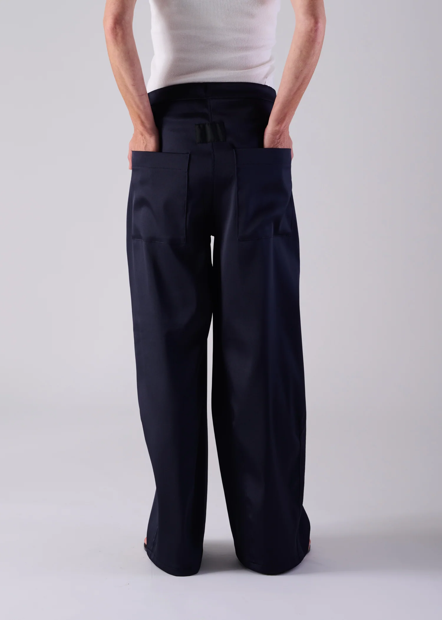 47 MERCY BARREL TROUSERS / DUCHESS SATIN STRETCH - C14 - Image 12