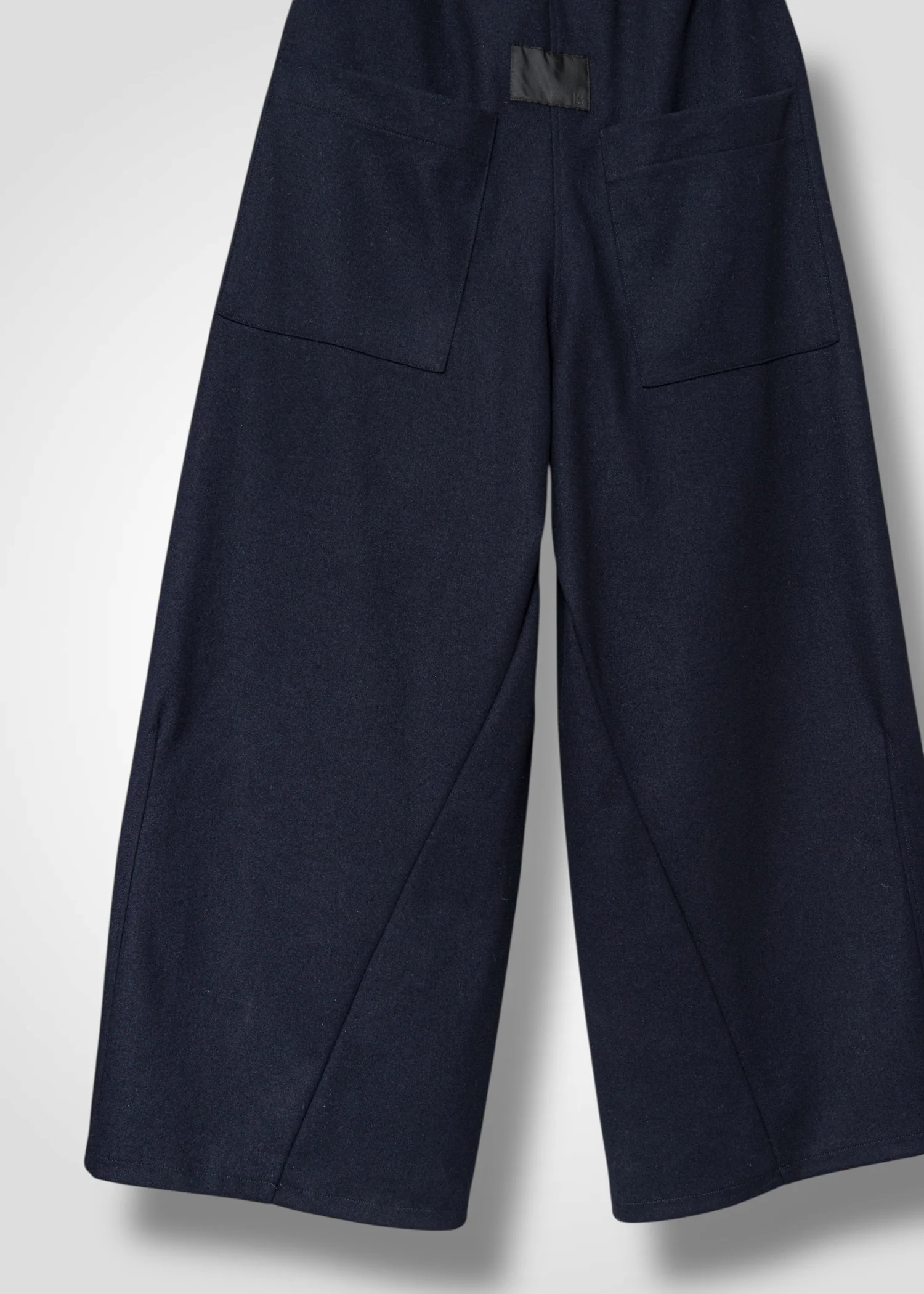 25 MERCY BARREL TROUSERS / SOFT FLANNEL JERSEY - C13 - Image 15