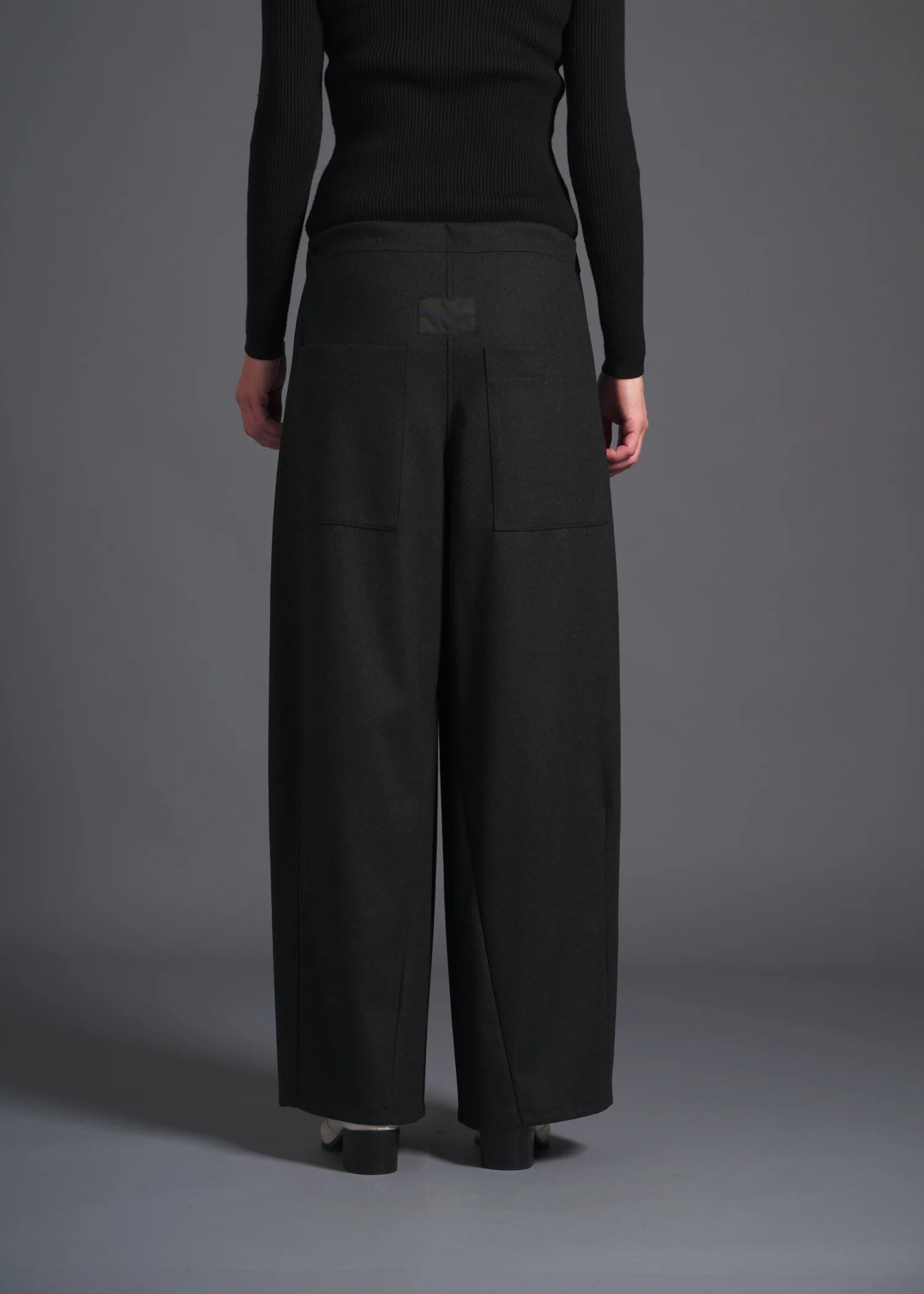 25 MERCY BARREL TROUSERS / SOFT FLANNEL JERSEY - C13 - Image 7