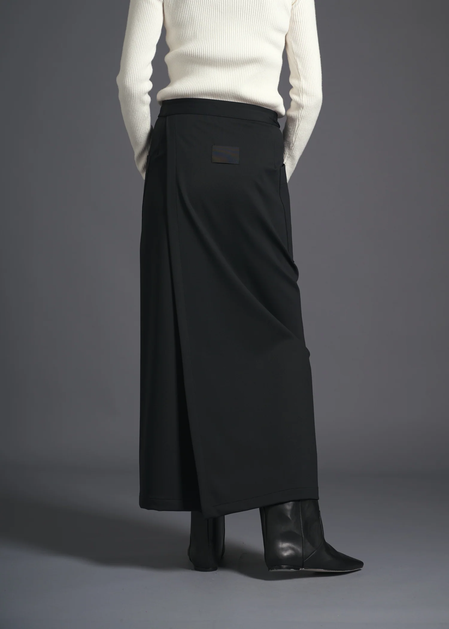12 MIRANDA WRAP SKIRT / DOUBLE FACE SUITING - C13 - Image 4