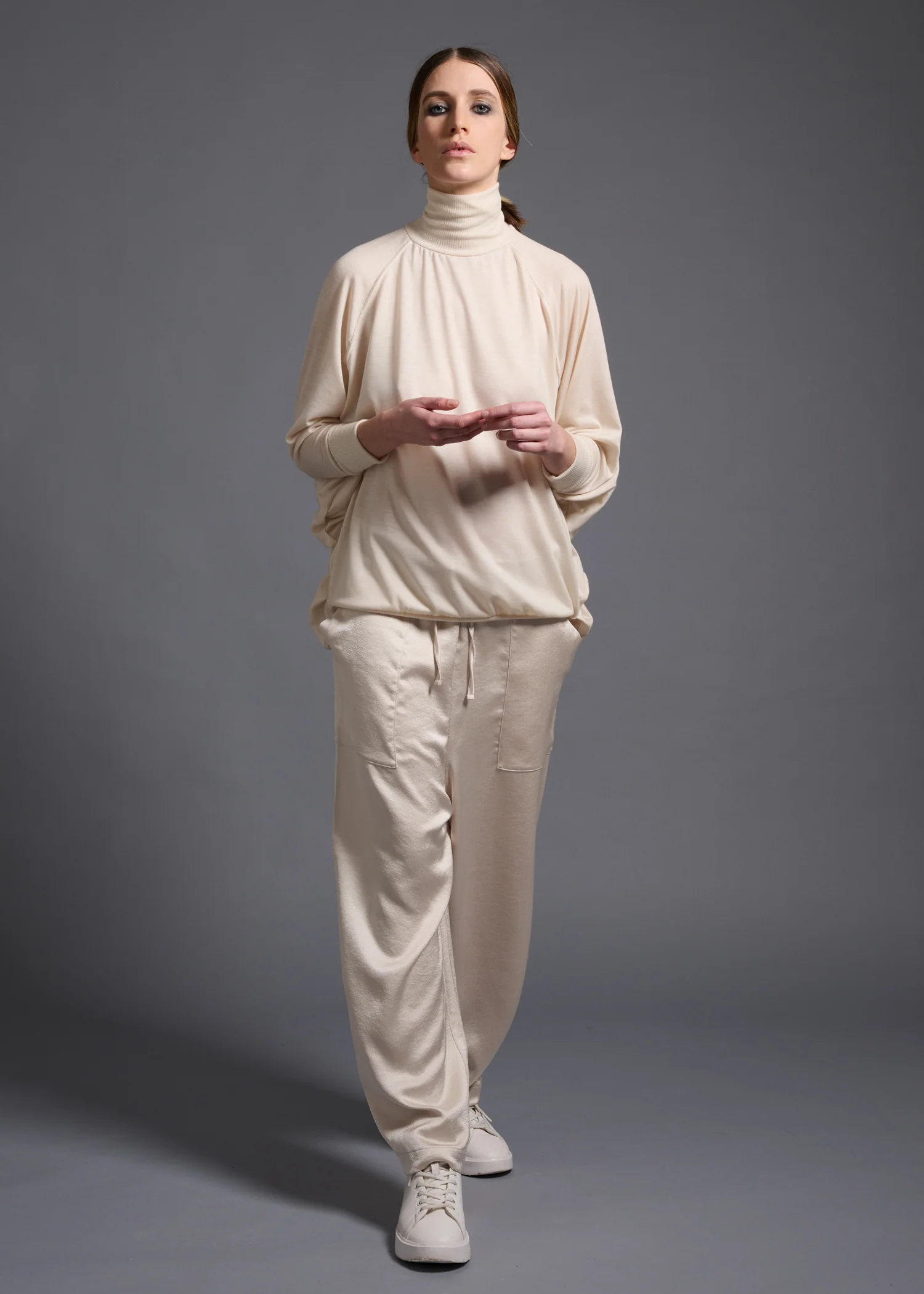 52 MOE LOOSE TROUSERS / ECO SATIN - C13 - Image 13