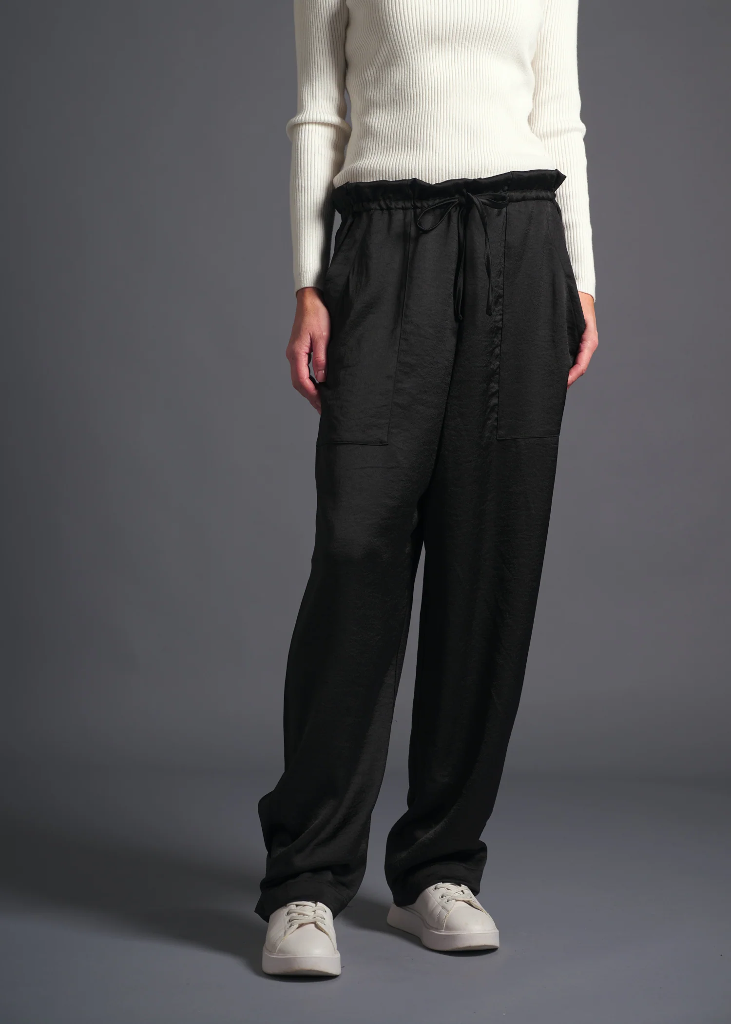 52 MOE LOOSE TROUSERS / ECO SATIN - C13 - Image 15