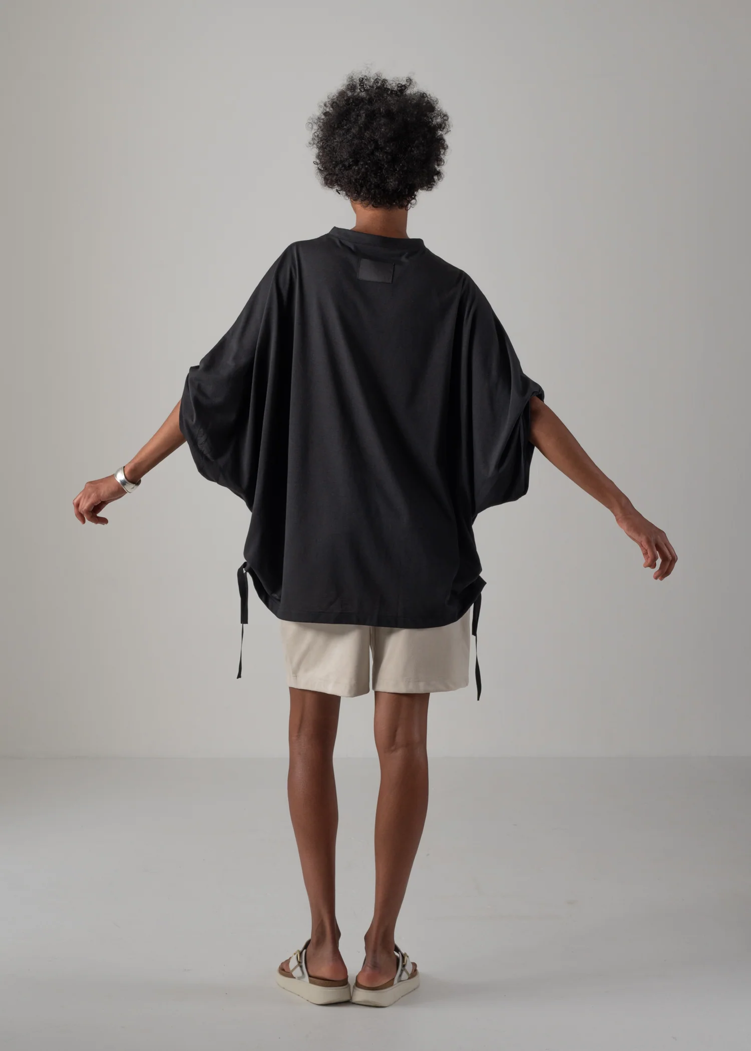 37 NARIAH TUCKED SLEEVE TOP / RECYCLED PE JERSEY - C14 - Image 14