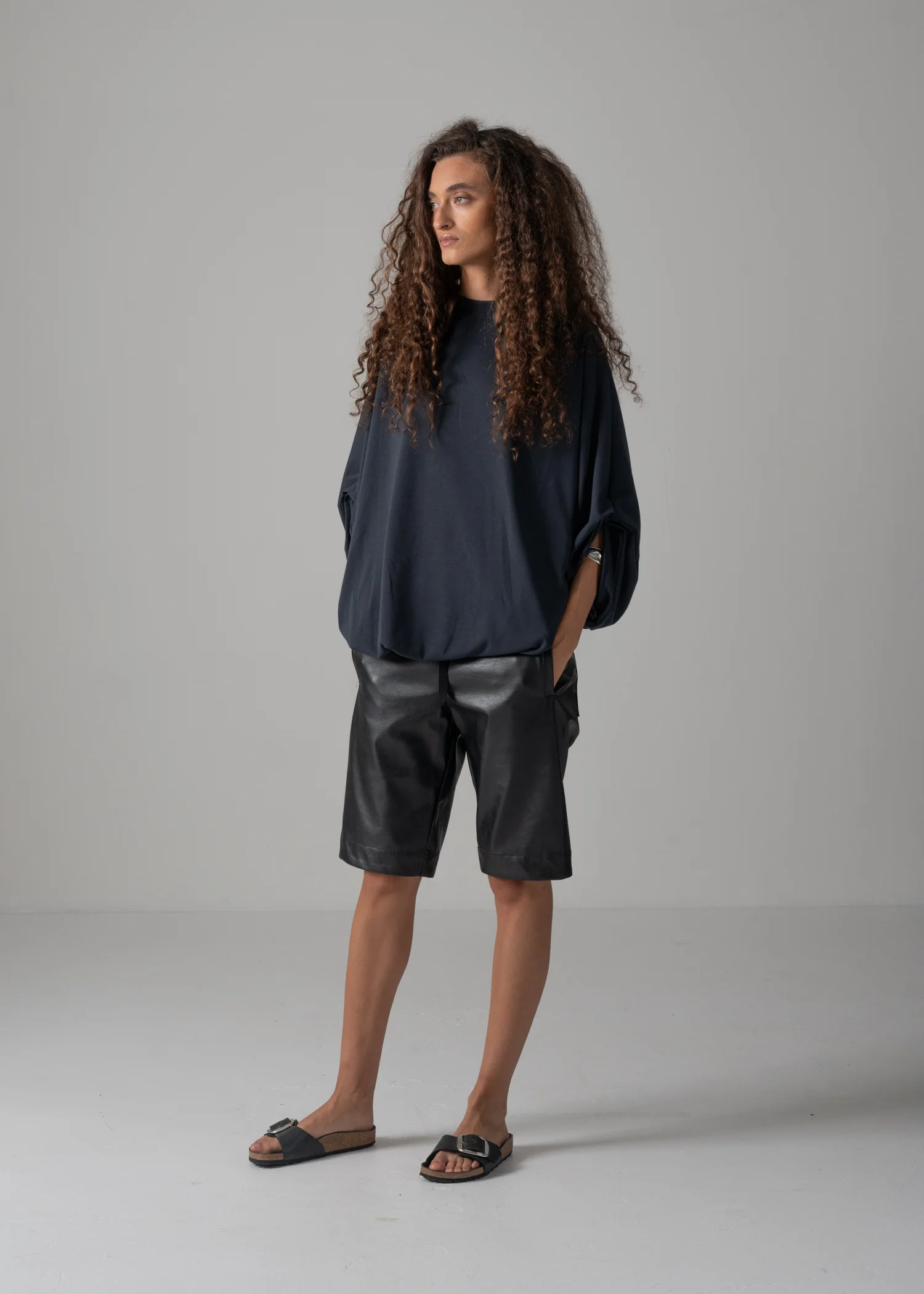 37 NARIAH TUCKED SLEEVE TOP / RECYCLED PE JERSEY - C14 - Image 9