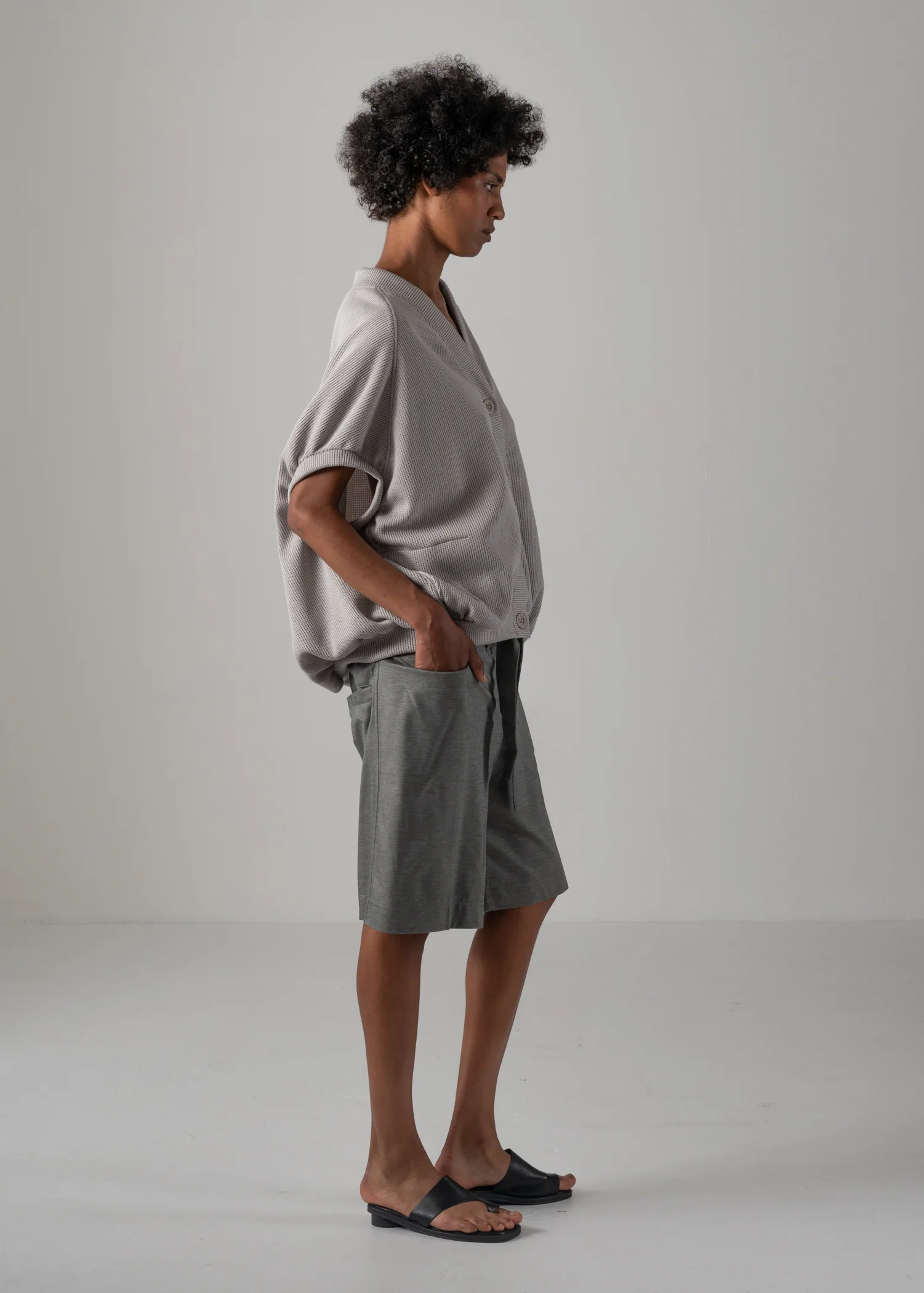 25 NEELA PUFF SLEEVE CARDIGAN / HI-LO GAUGE KNIT-LIKE JERSEY - C14 - Image 2