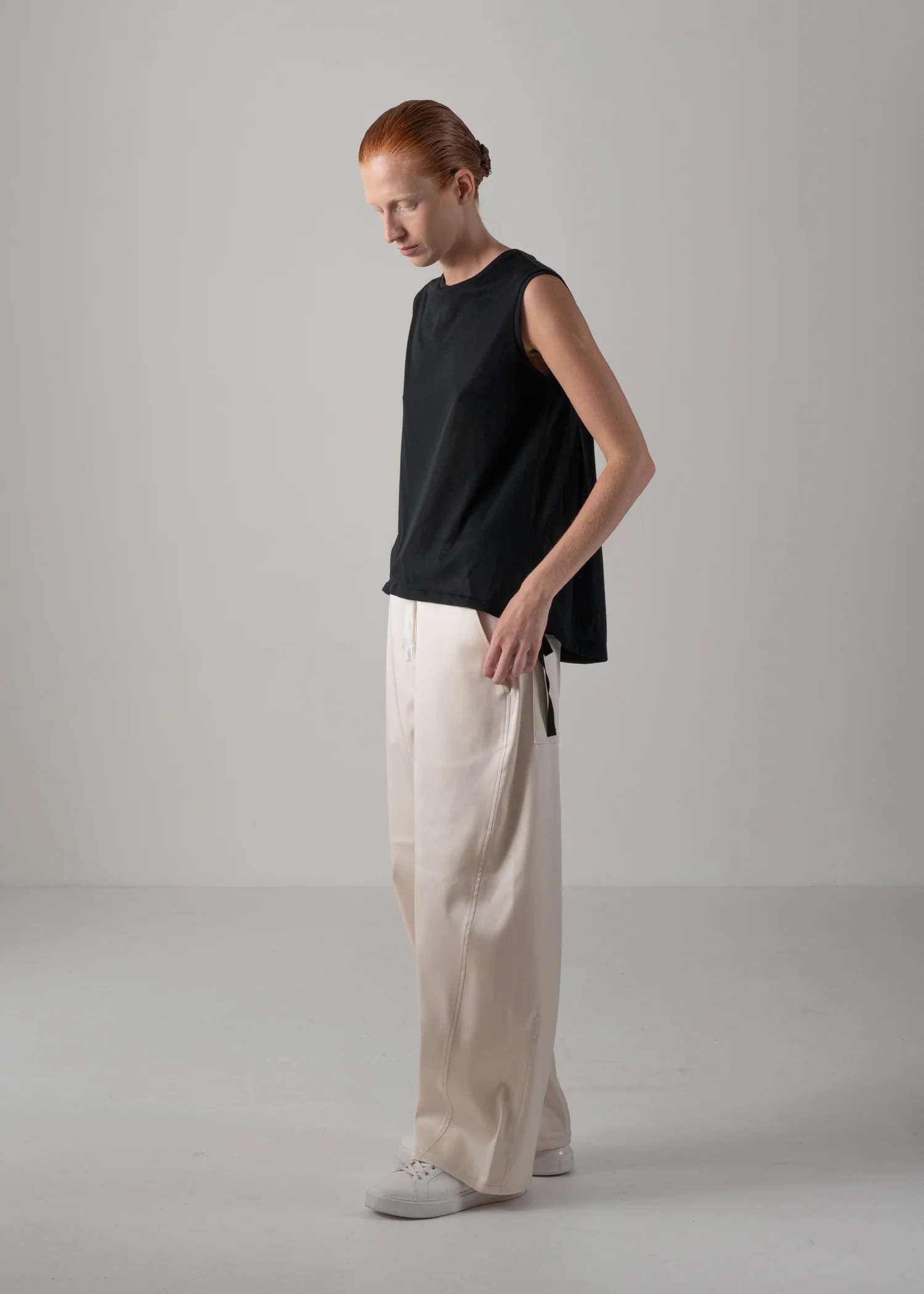 09 NELLY SLEEVELESS TOP / SUPER LIGHT COTTON JERSEY - C14